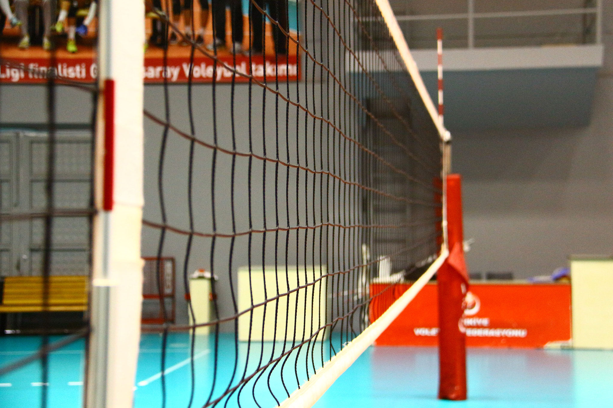 Canon EF-S 18-200mm F3.5-5.6 IS sample photo. Volleyball photography