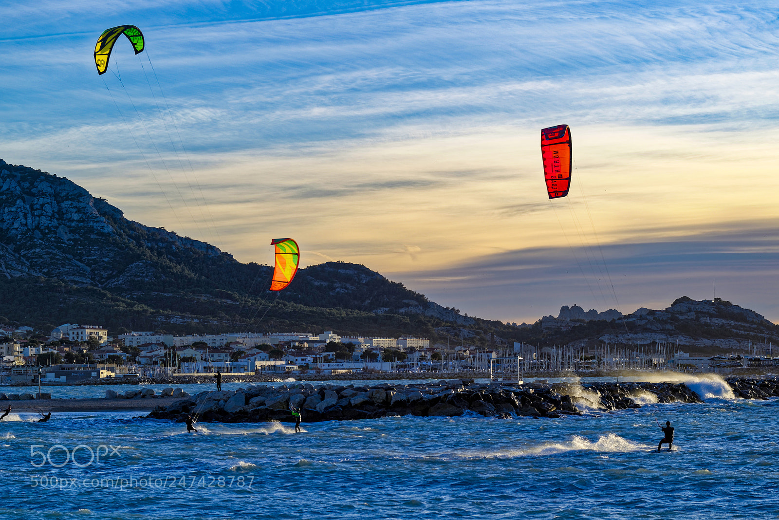 Nikon D800 sample photo. Kitesurfers at dusk photography