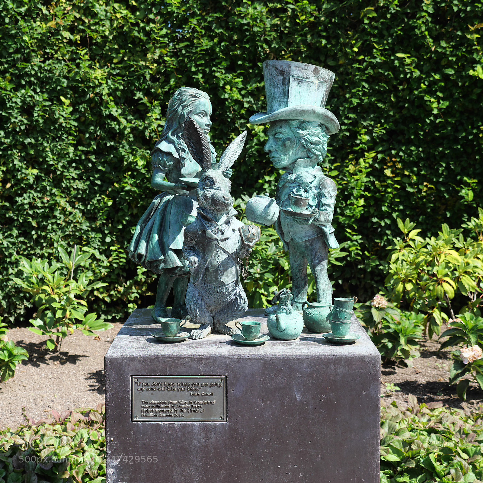 Panasonic Lumix DC-G9 sample photo. Alice in wonderland photography