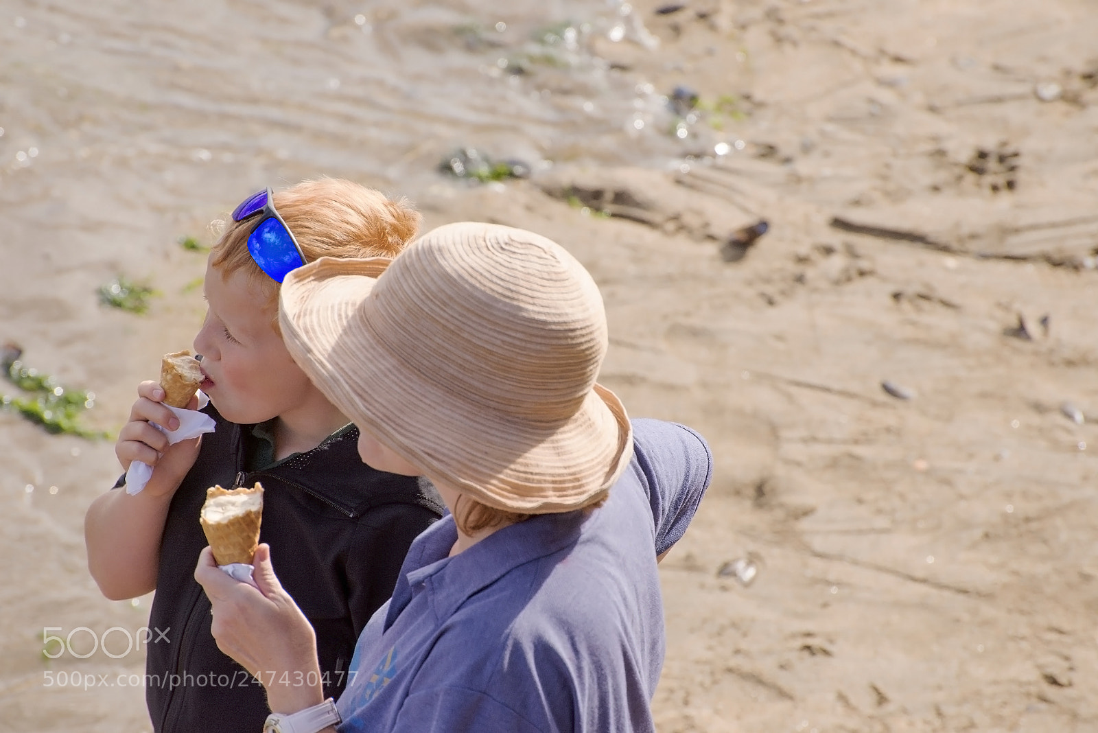 Nikon D600 sample photo. Almost synchronised! (1) photography