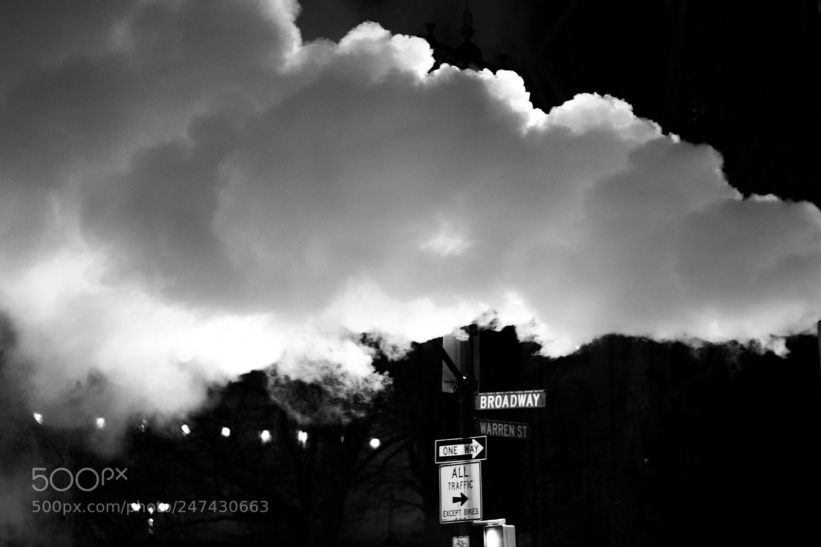 Fujifilm X-Pro2 sample photo. Smoky broadway photography