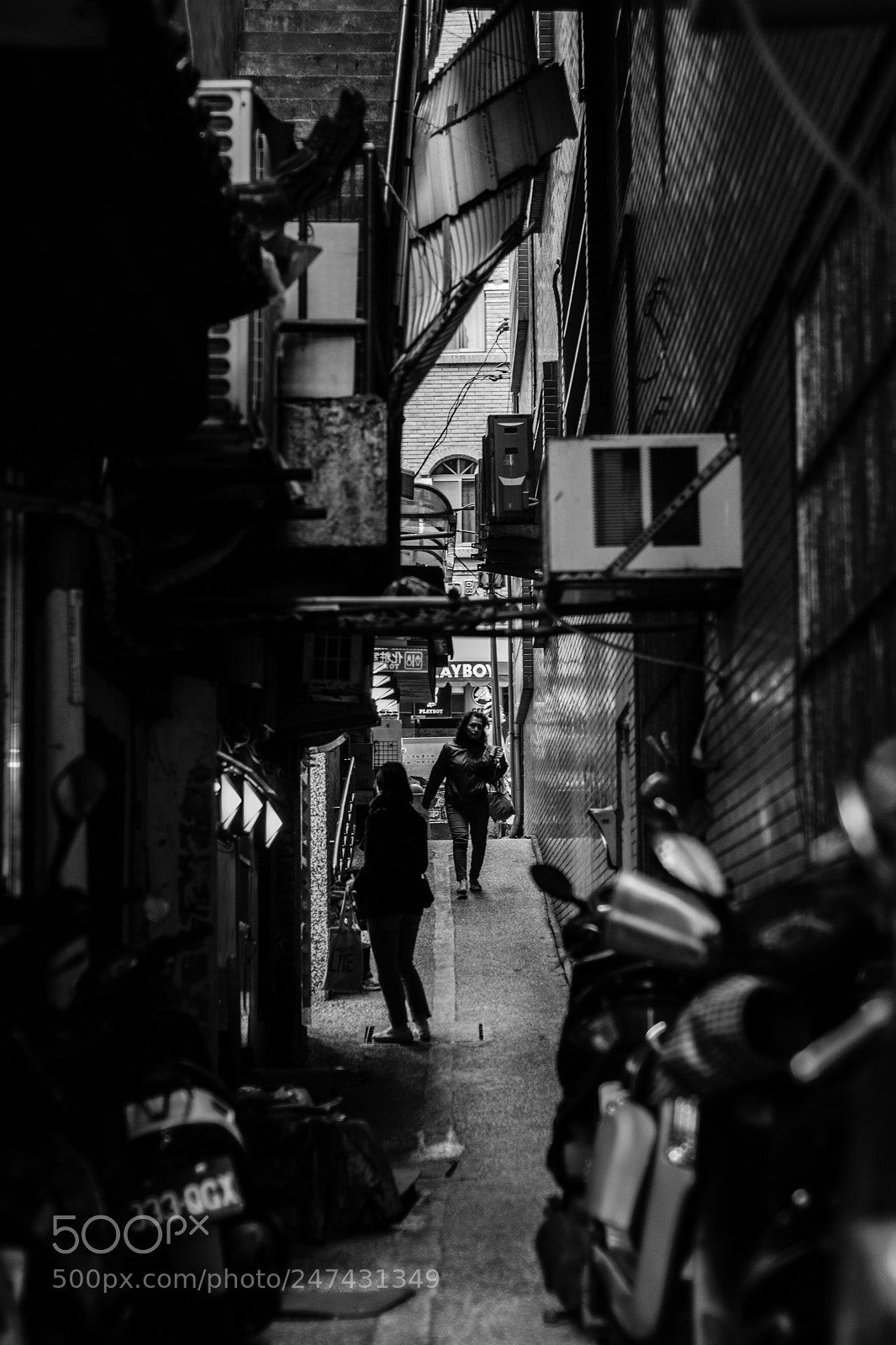 Nikon D7100 sample photo. Alleyway photography