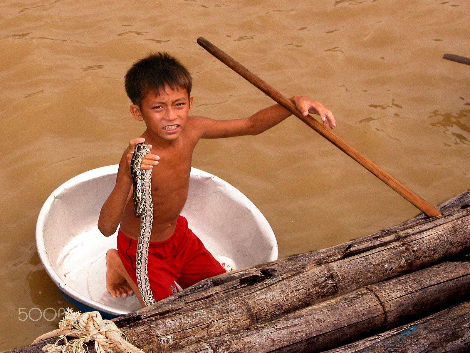 Nikon E5700 sample photo. Tonle sap, cambodia photography