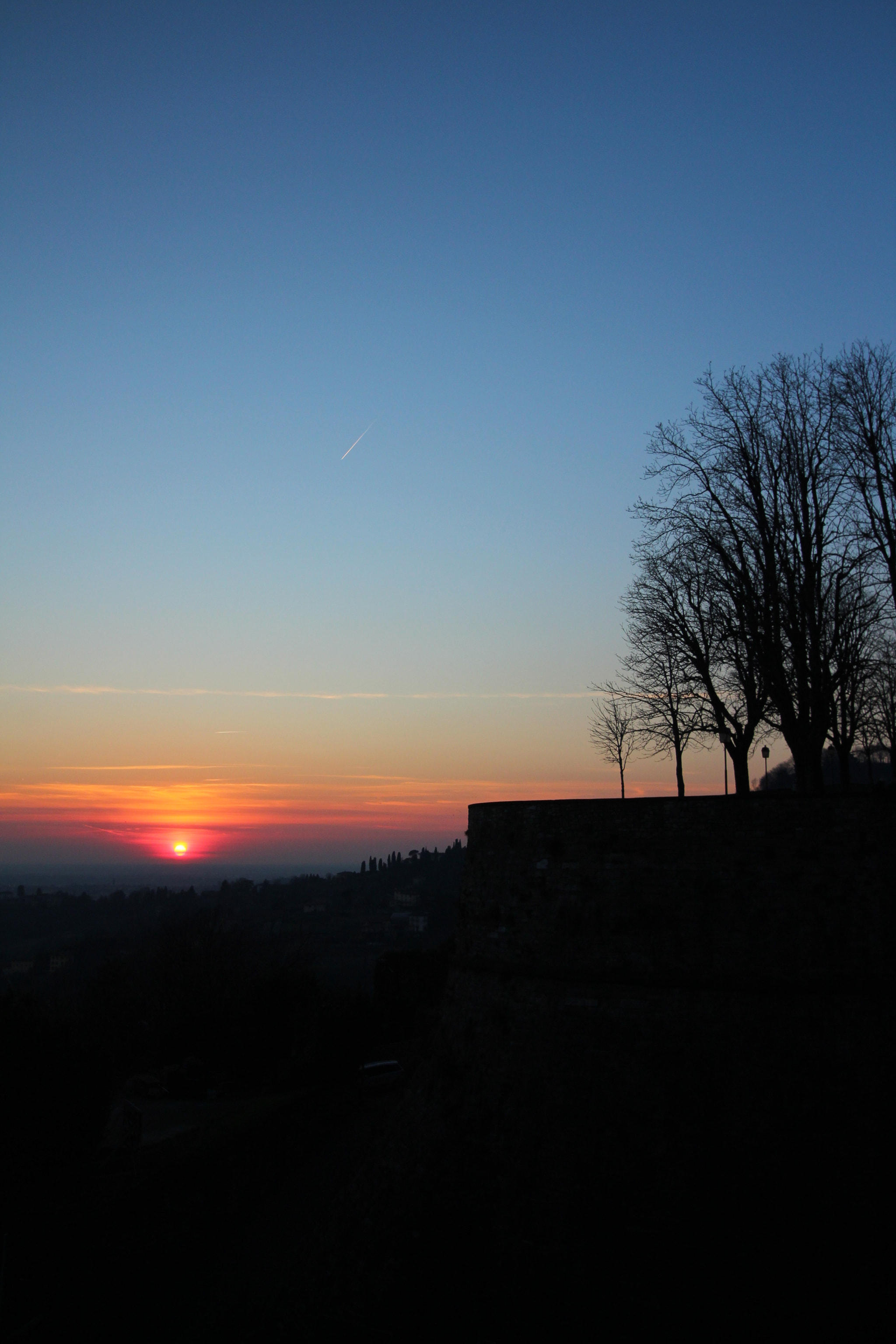 Canon EOS 1300D (EOS Rebel T6 / EOS Kiss X80) + Sigma 10-20mm F3.5 EX DC HSM sample photo. Sunset photography