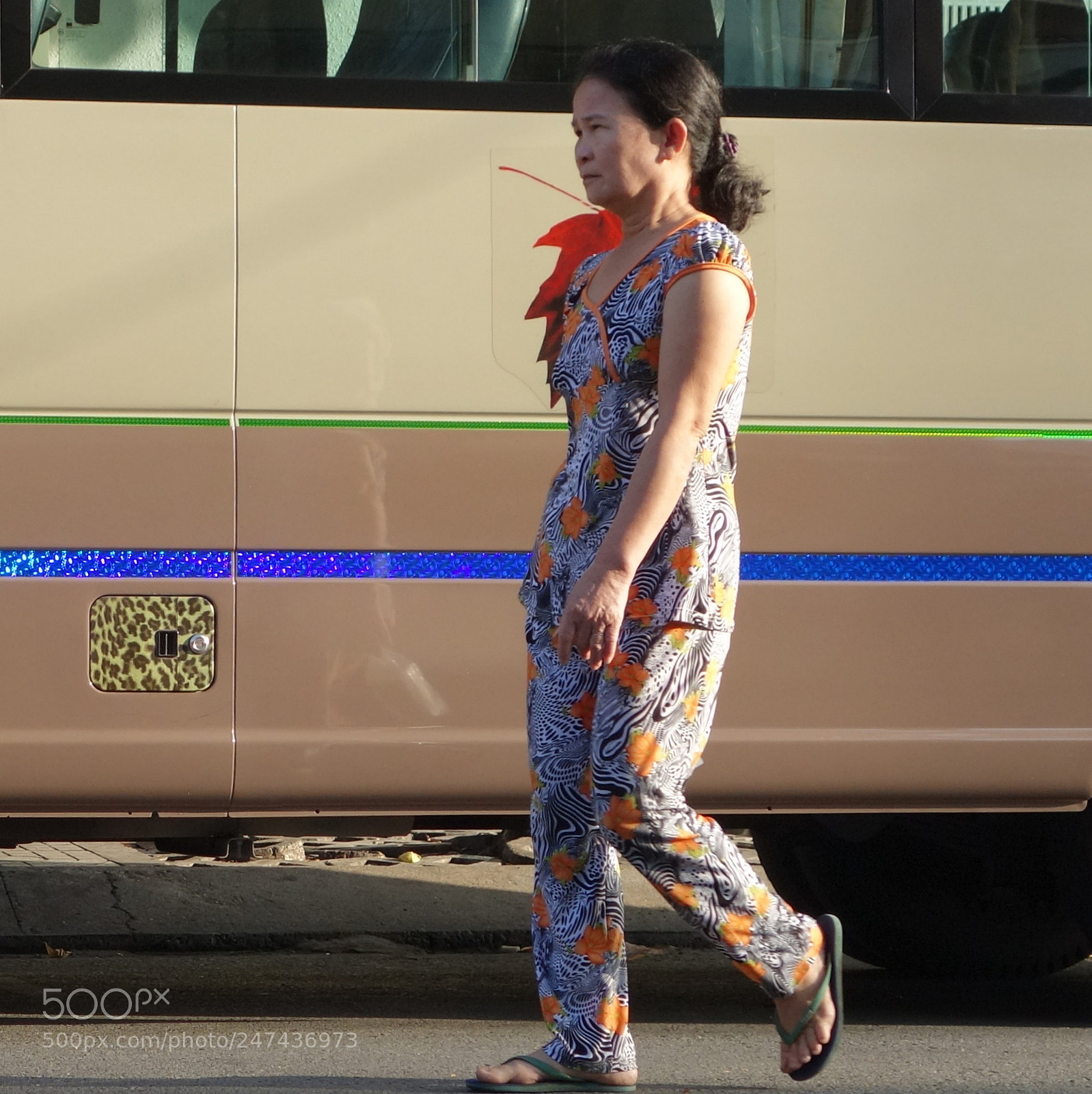 Sony Cyber-shot DSC-RX100 II sample photo. Vn people lot() photography