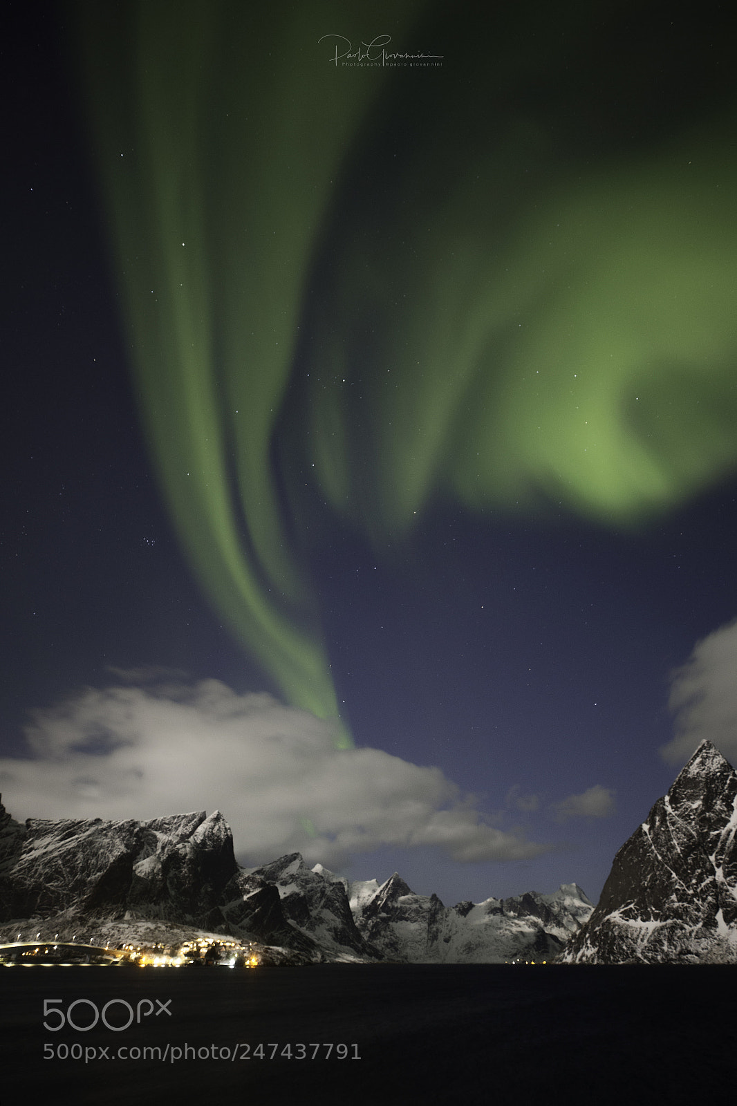 Canon EOS-1D X sample photo. Aurora con luna piena photography