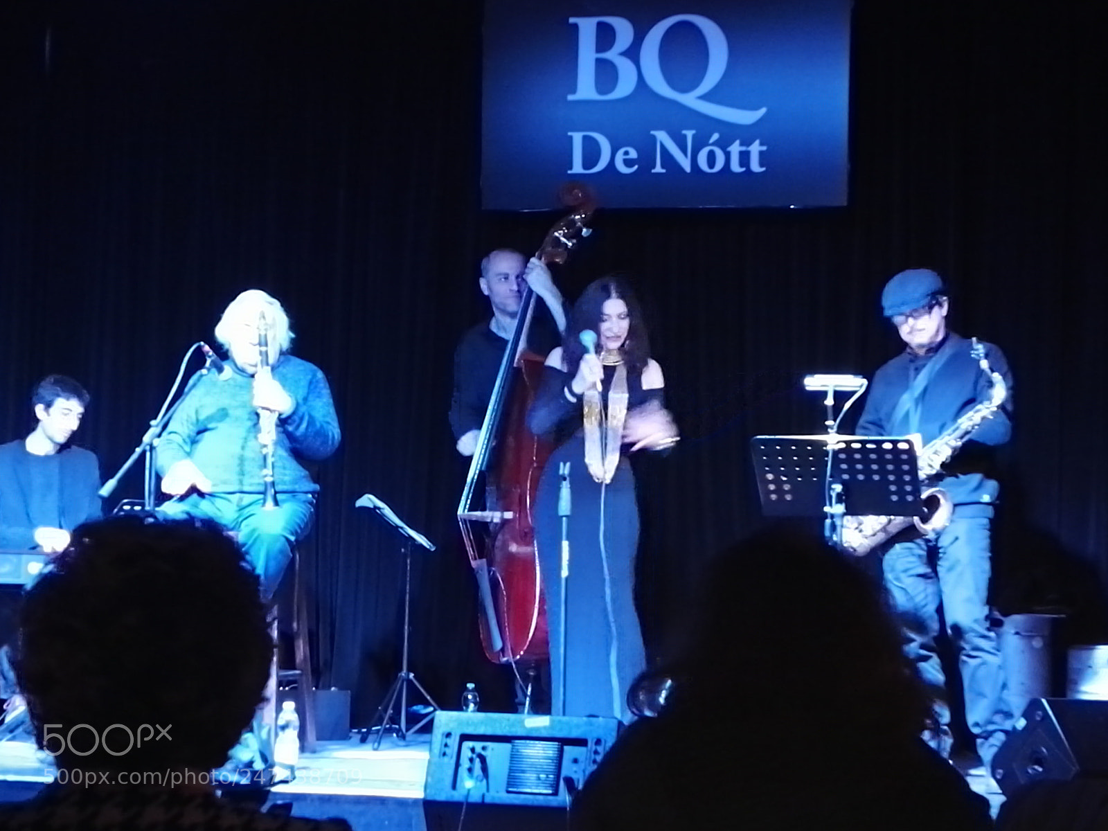 HUAWEI P8 sample photo. The jazz band of photography