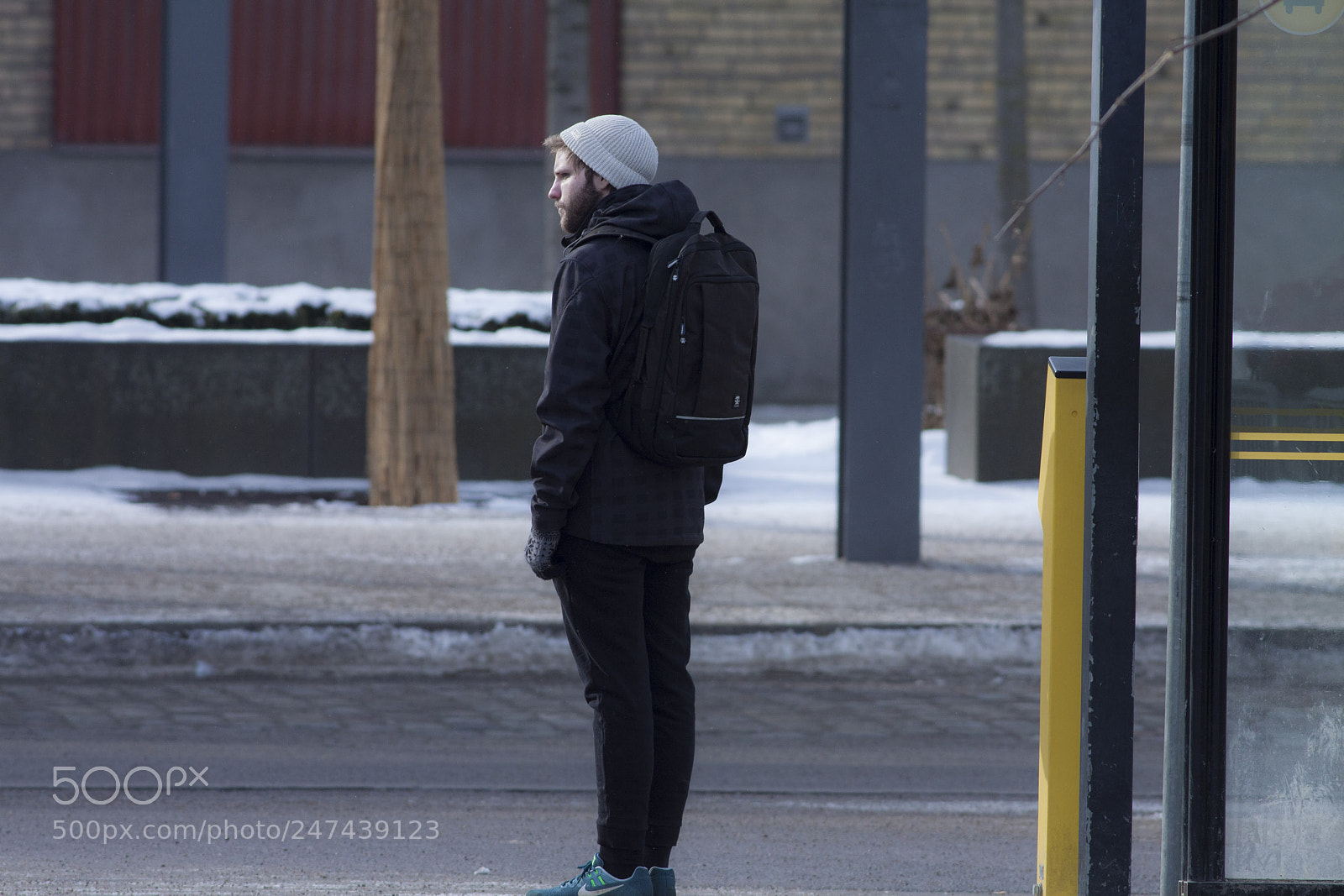 Canon EOS 50D sample photo. A male waiting for photography