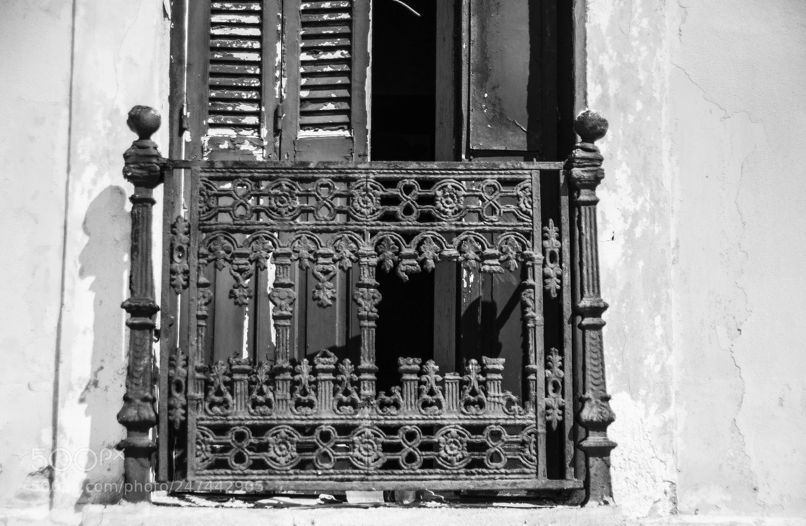 Nikon D800 sample photo. An old balcony in photography