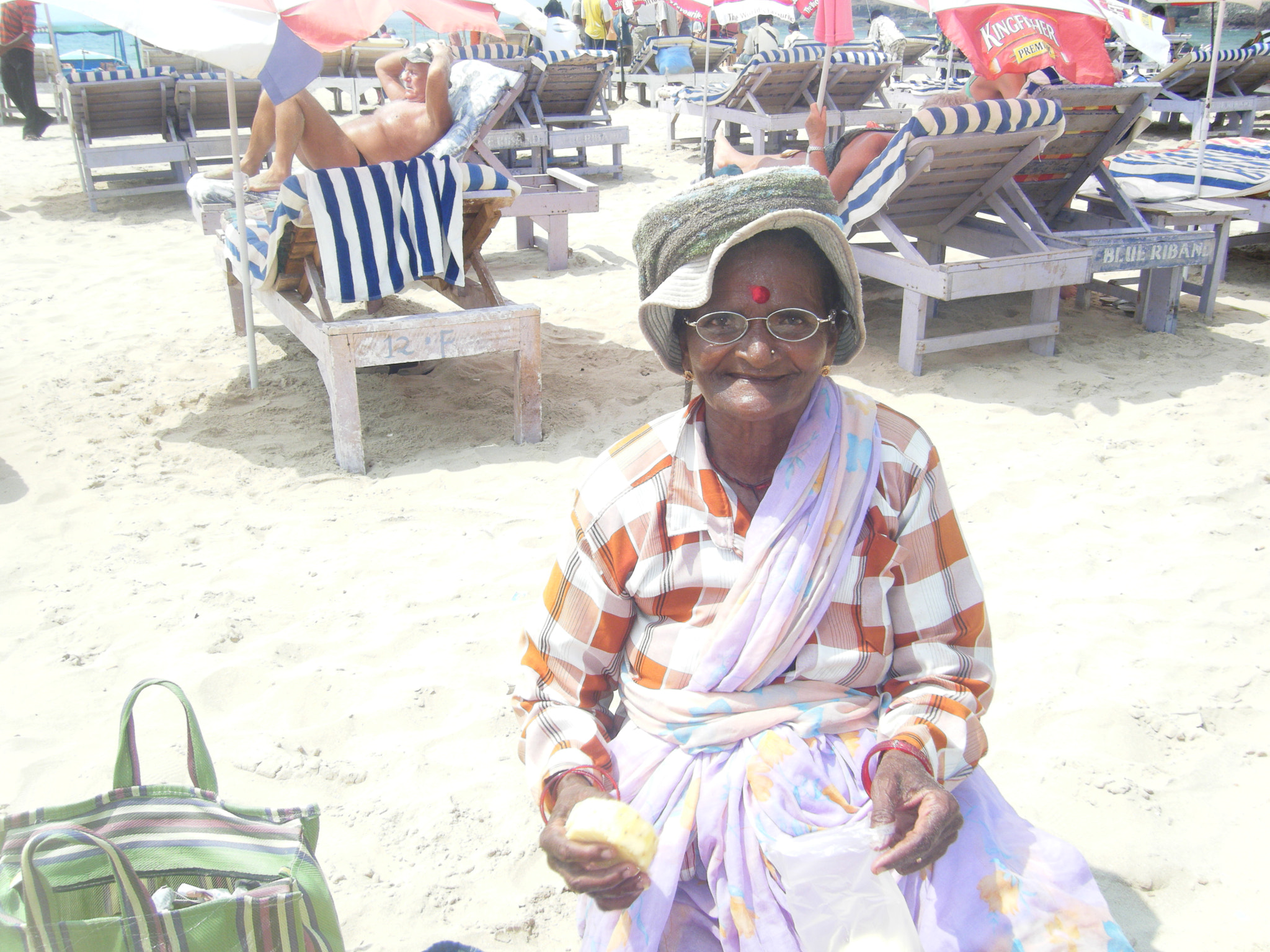 Fujifilm FinePix Z20fd sample photo. “big mama” fruit seller . baga beach, goa photography