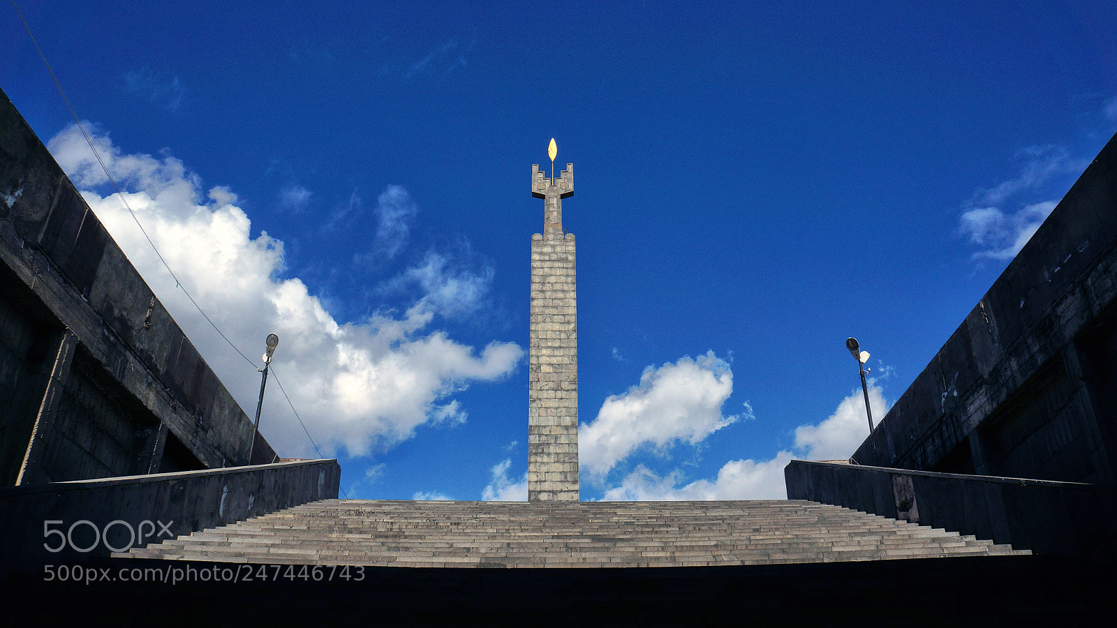 Sony Alpha NEX-5N sample photo. Monument photography