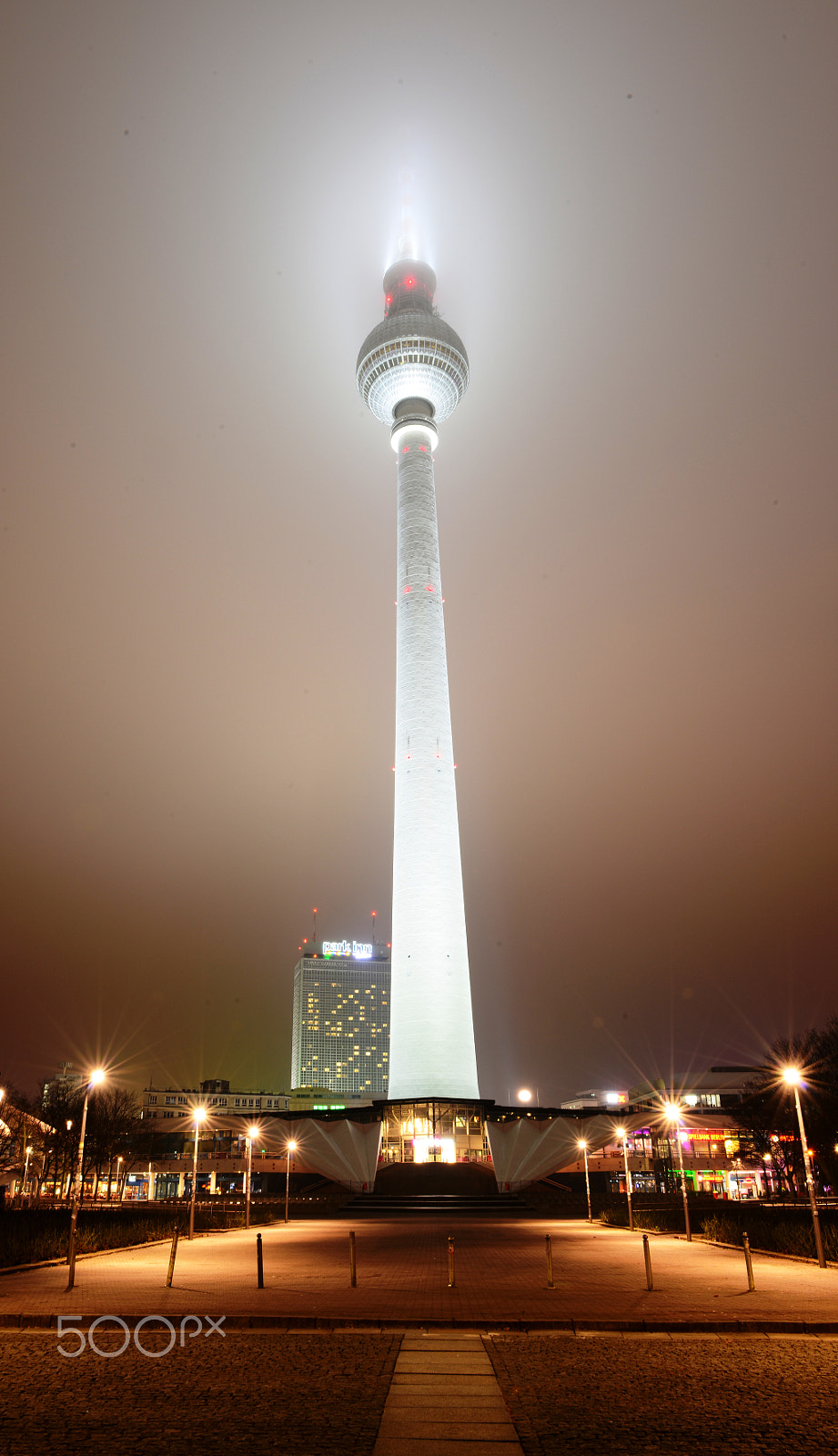 Nikon AF-S Nikkor 24-70mm F2.8G ED sample photo. Berlin fernsehnenturm photography