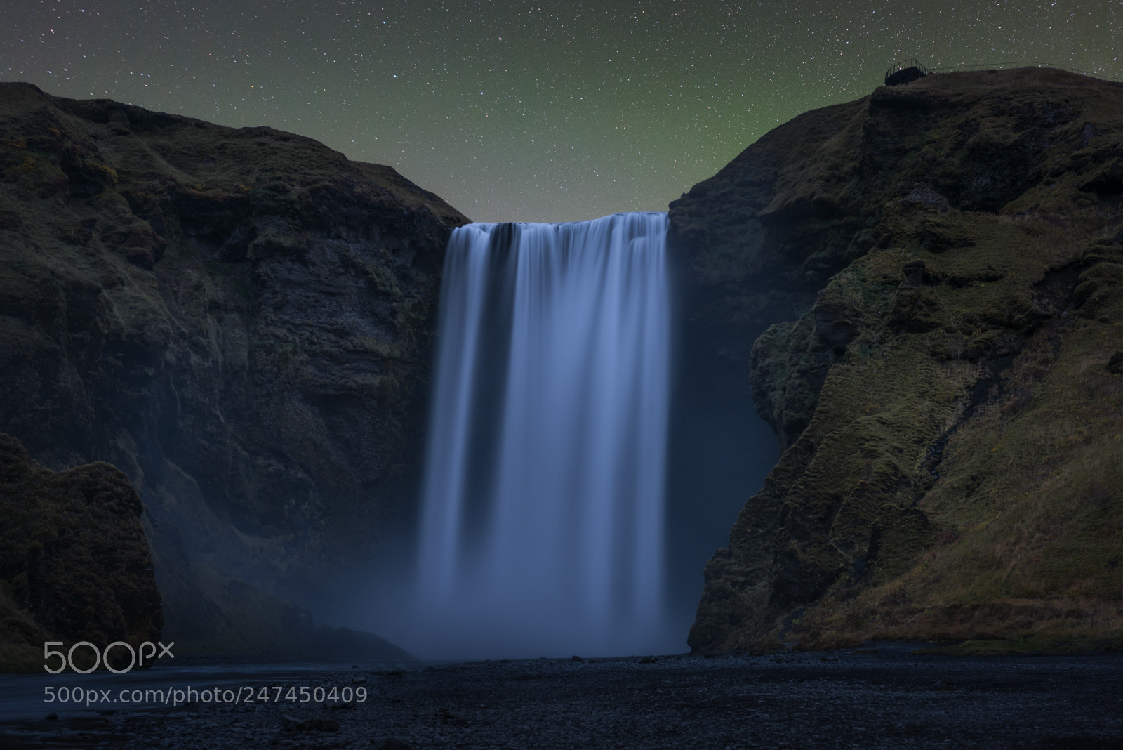 Nikon D810 sample photo. Skogafoss under the stars photography