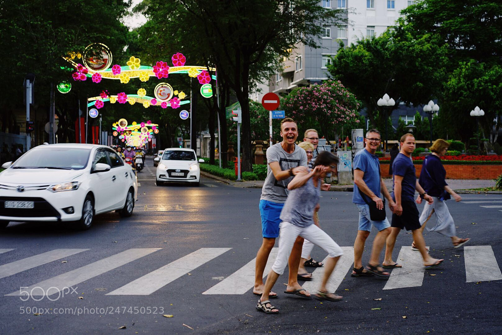 Sony a7 II sample photo. Foreigners in saigon photography