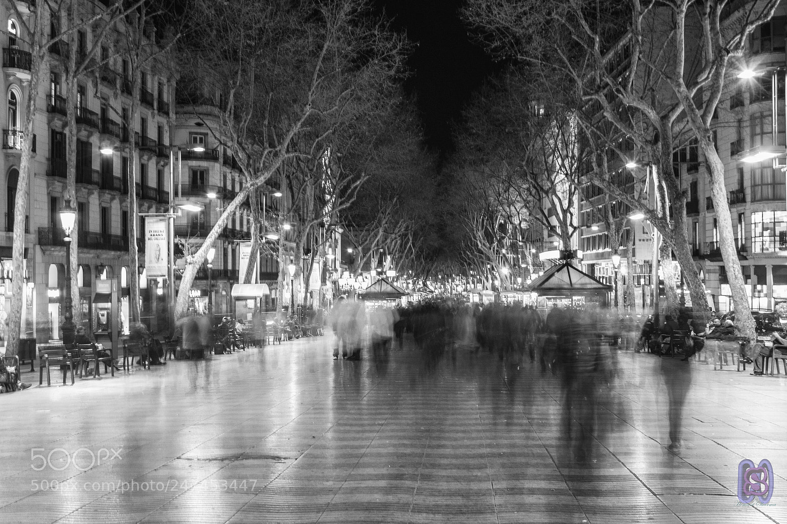Canon EOS 500D (EOS Rebel T1i / EOS Kiss X3) sample photo. Ghosts of la rambla photography