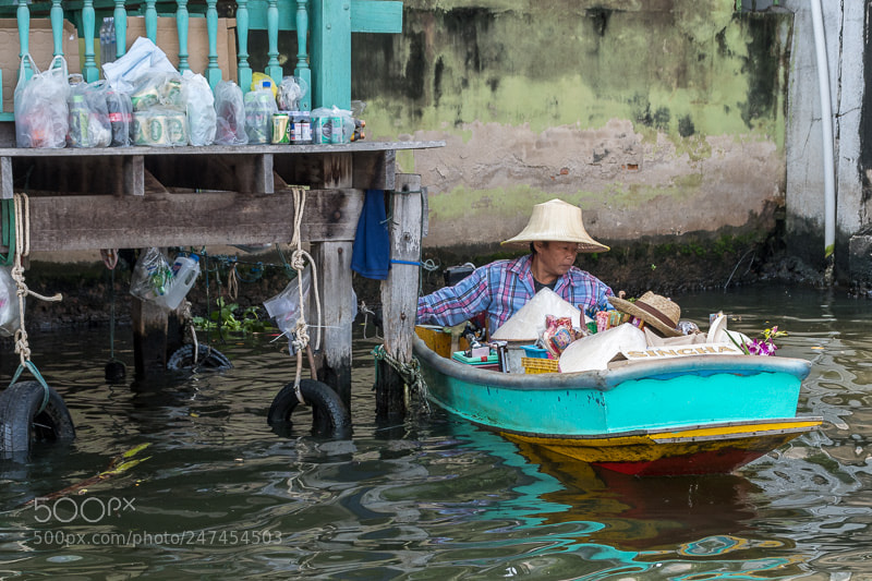 Nikon D500 sample photo. Floating general store preparing photography
