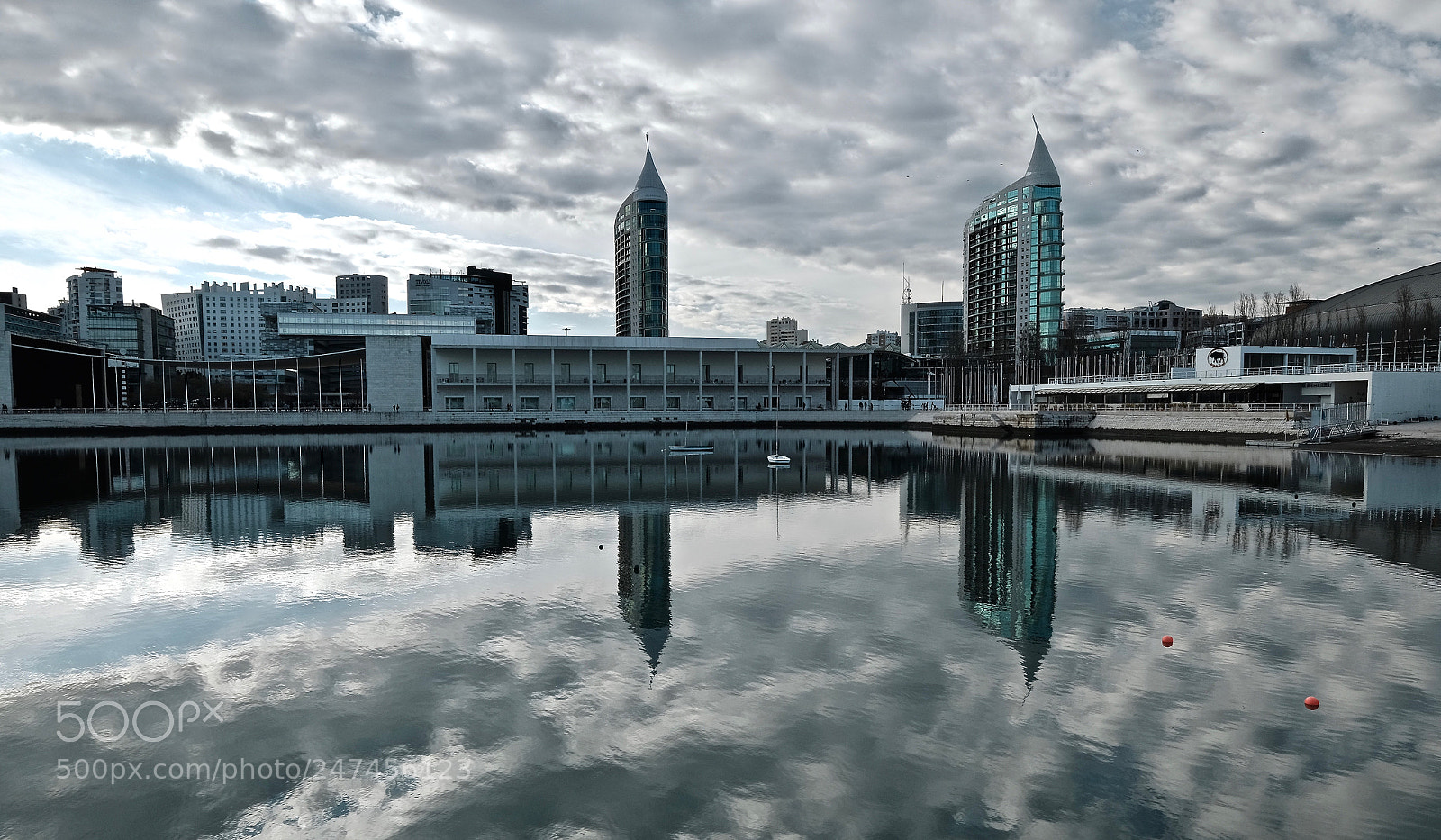 Fujifilm X-T2 sample photo. Reflection photography
