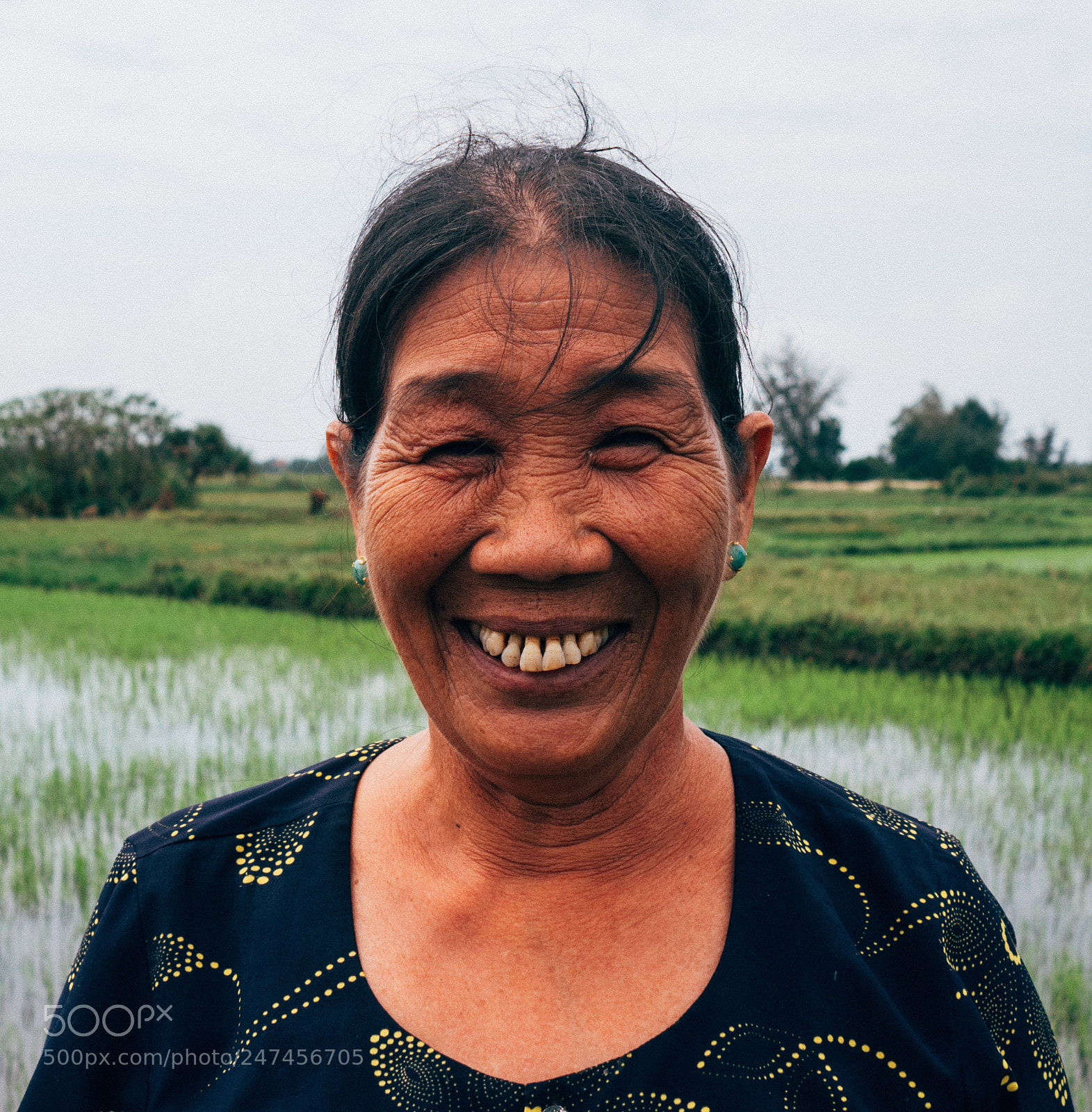Panasonic Lumix DC-GH5 sample photo. Authentic smile photography