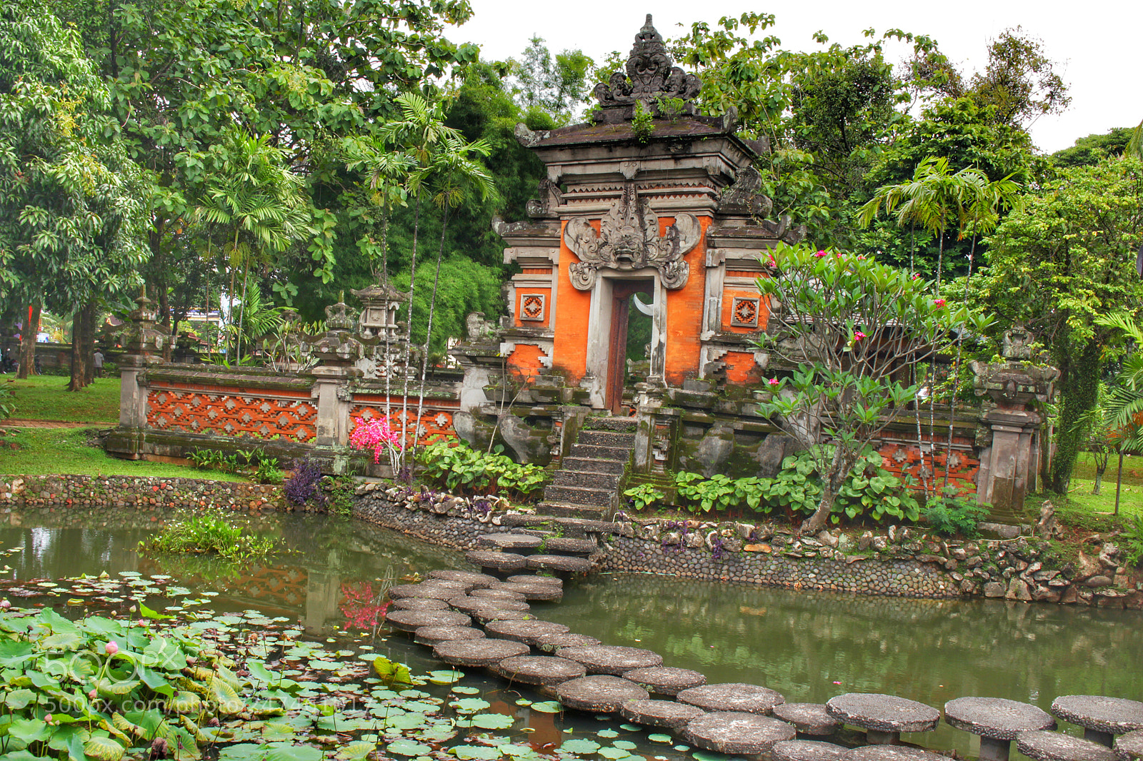 Canon EOS 700D (EOS Rebel T5i / EOS Kiss X7i) sample photo. In bali indonesian? photography