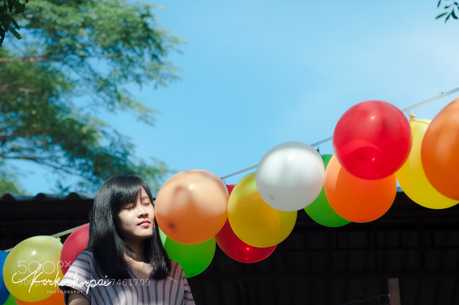 Nikon D90 sample photo. Girl and balloon photography