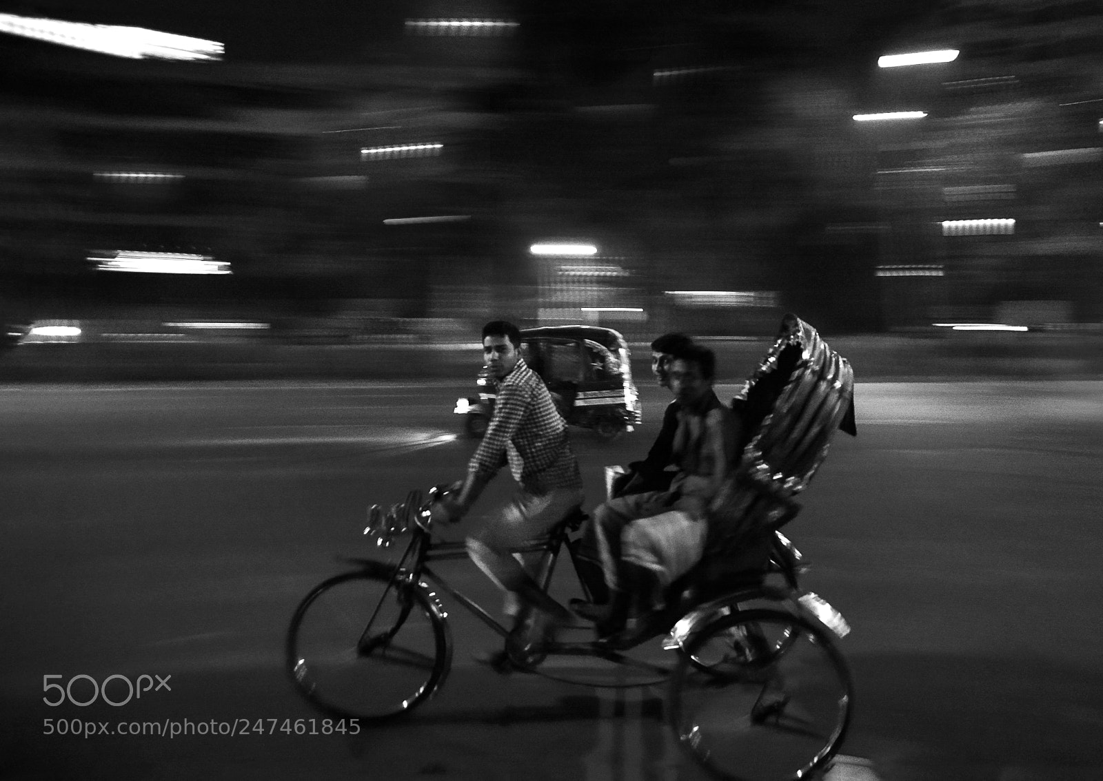 Nikon D7100 sample photo. Night panning photography