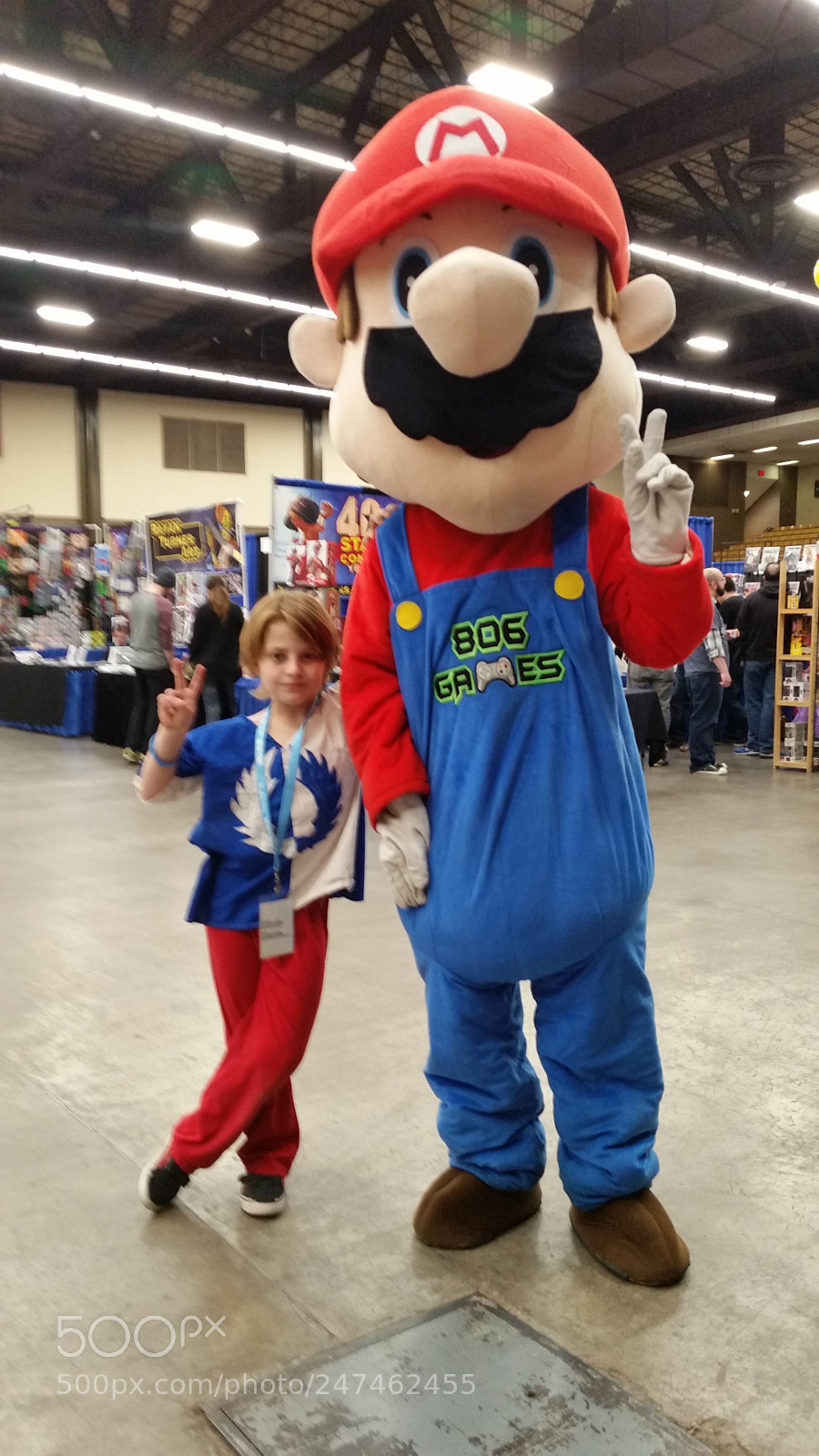 Samsung Galaxy S5 sample photo. Mario and a fan photography
