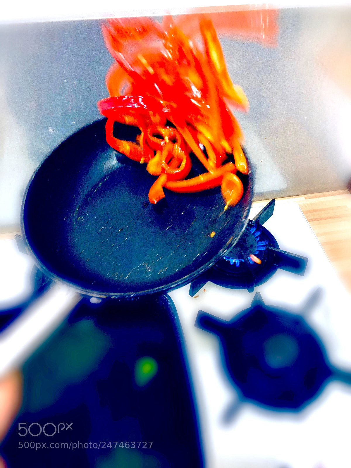 Apple iPhone X sample photo. 32. master of the pan photography