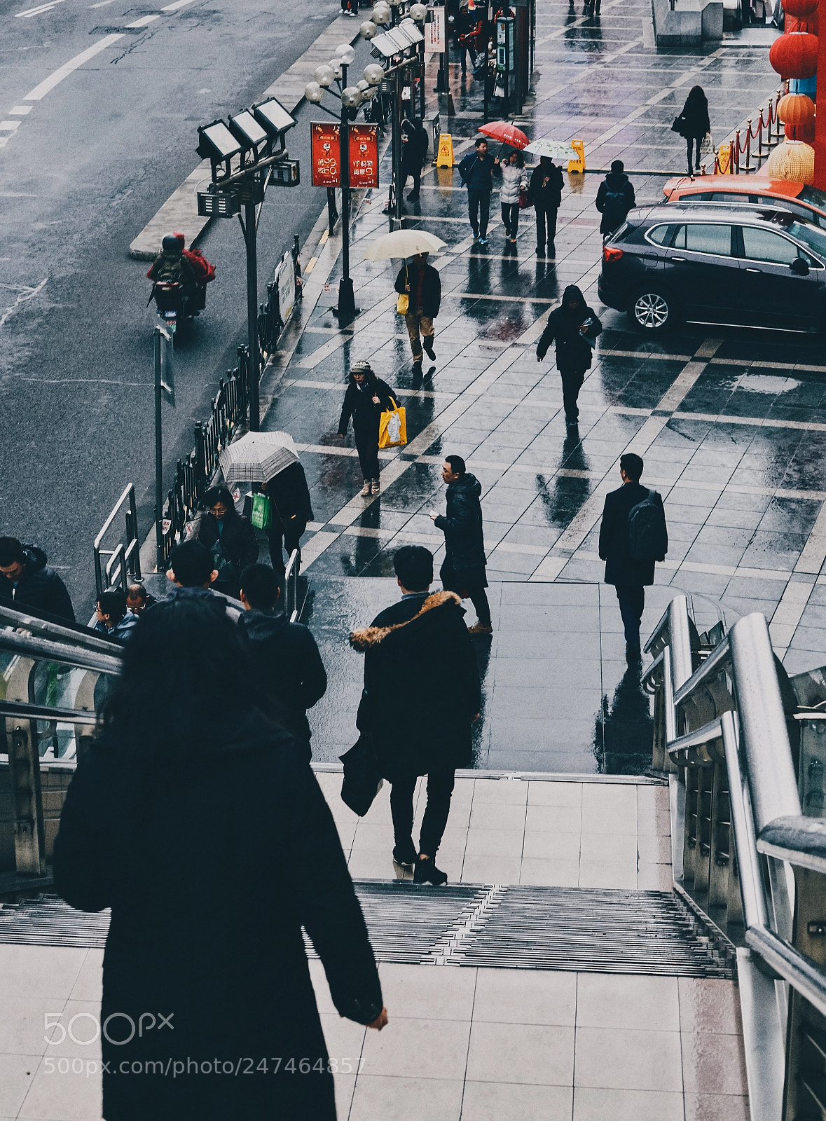 Canon EOS 5DS sample photo. Pedestrians photography