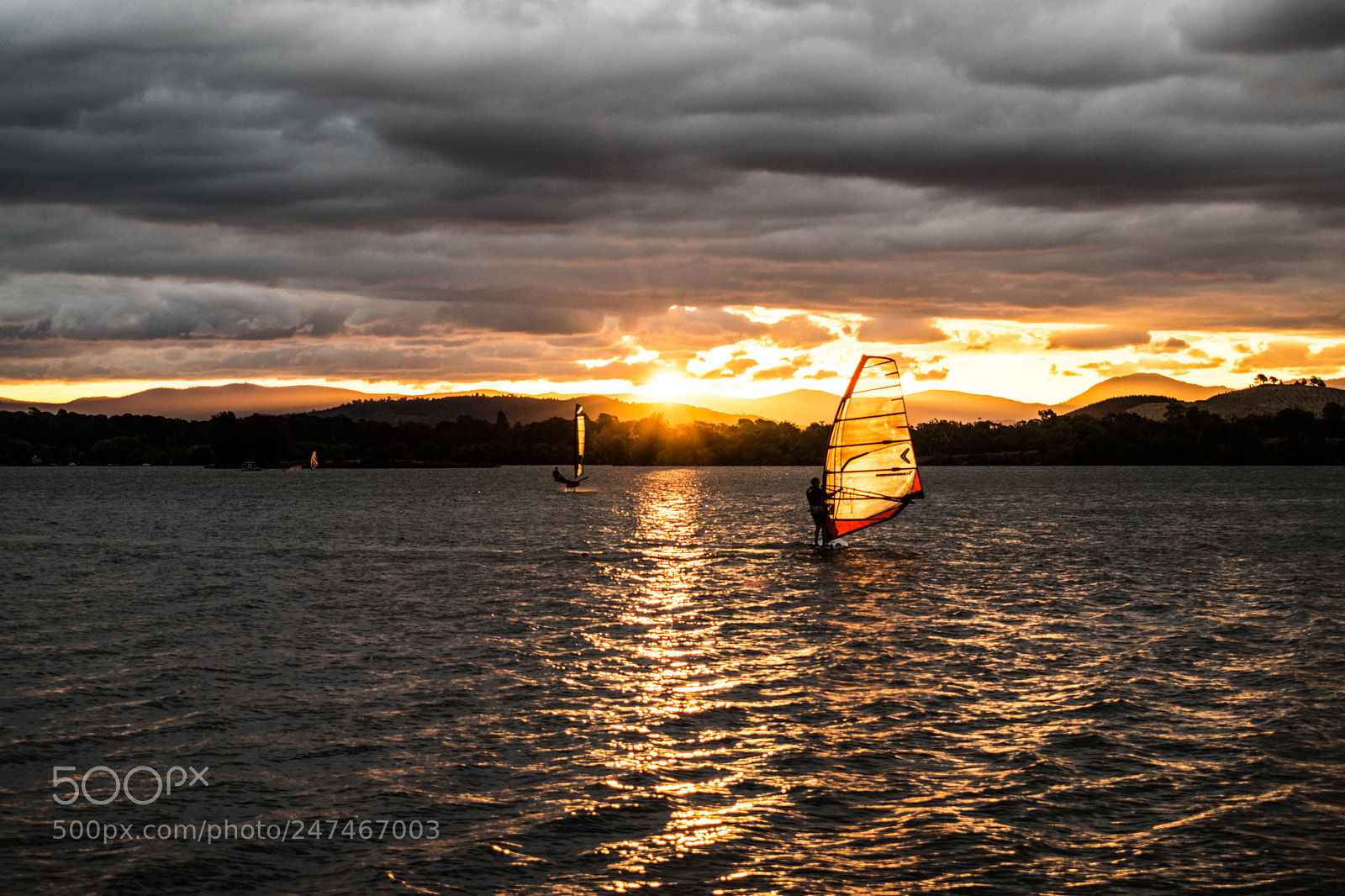 Nikon D5600 sample photo. Sunset sailing photography