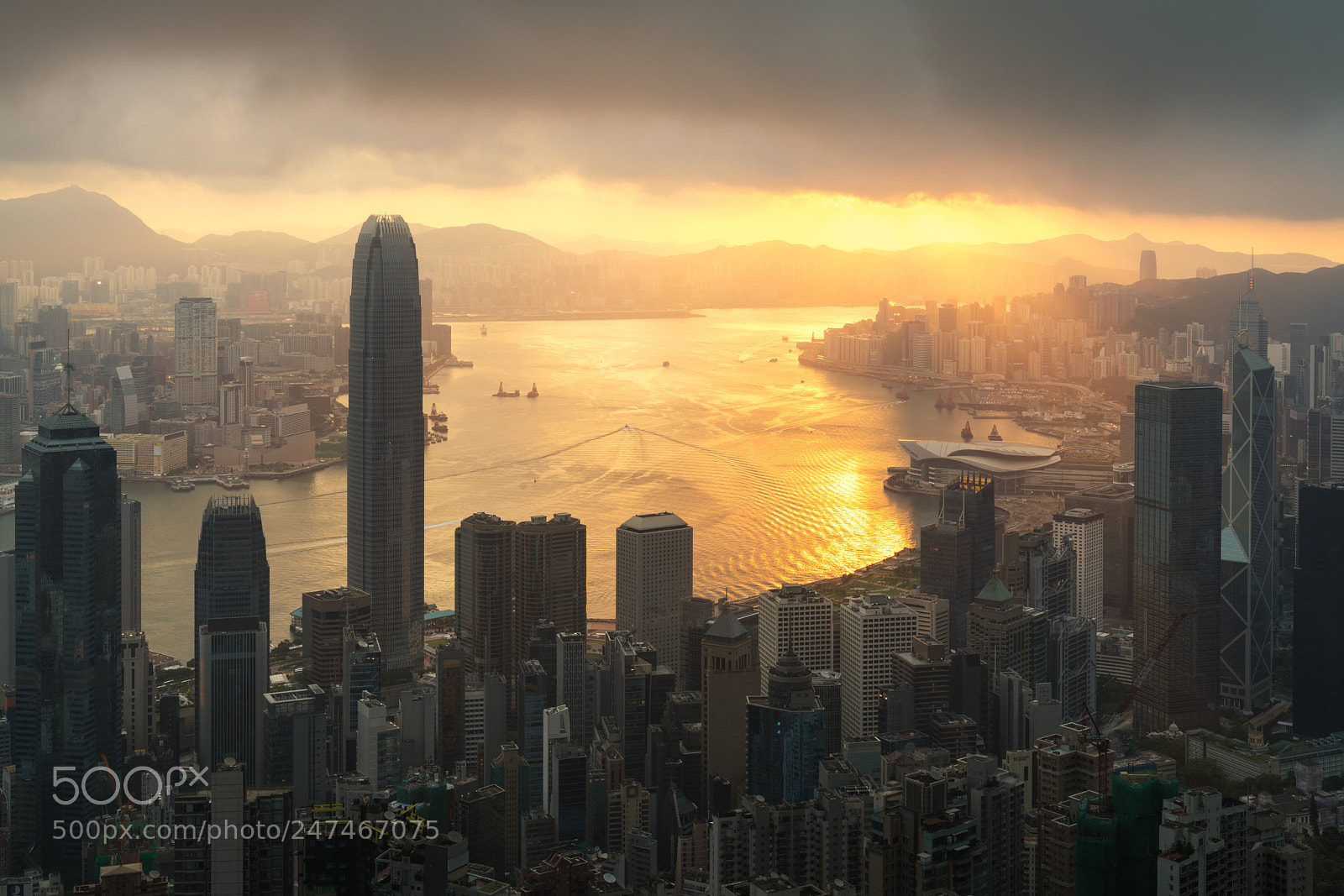 Sony a7R II sample photo. Sunrise over hong kong photography