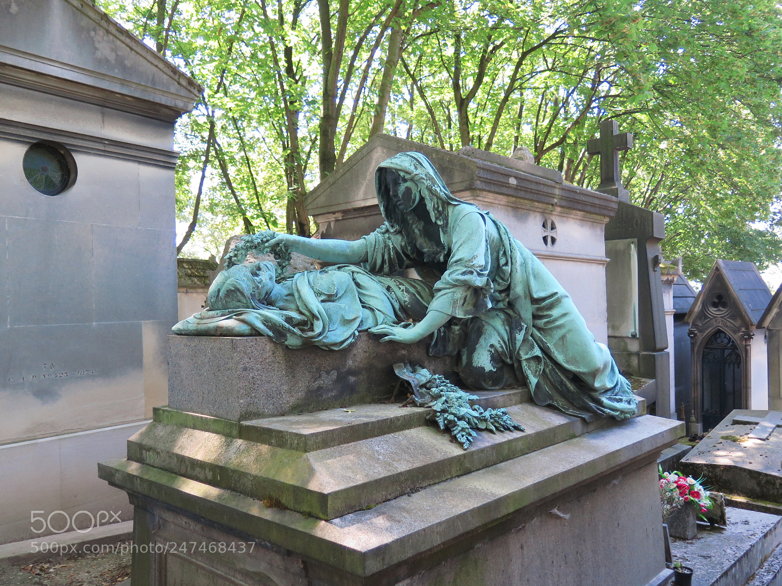 Canon PowerShot G16 sample photo. Pere lachaise, paris photography