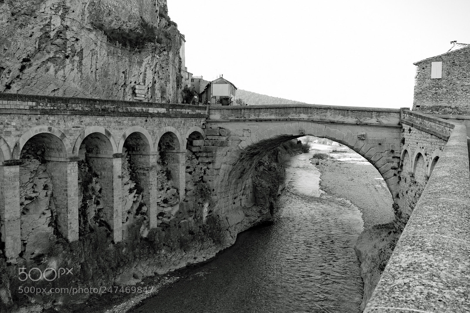 Fujifilm X-T20 sample photo. Pont romain vaison la photography