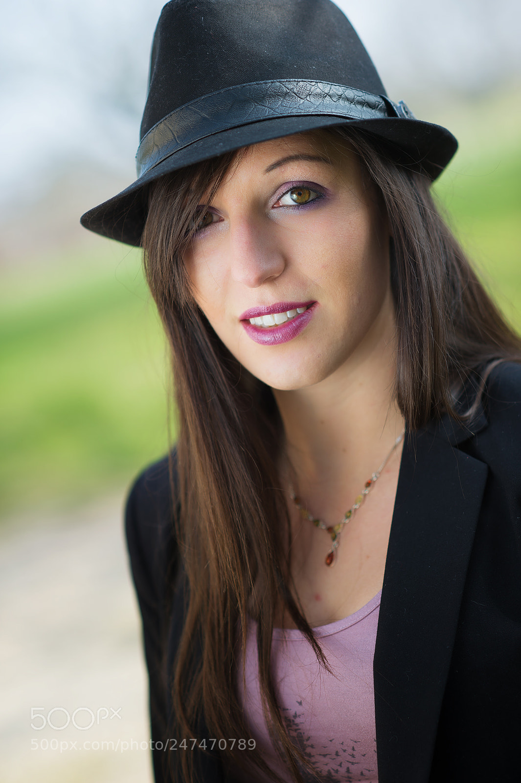 Nikon D4 sample photo. Elodie : hat portrait photography