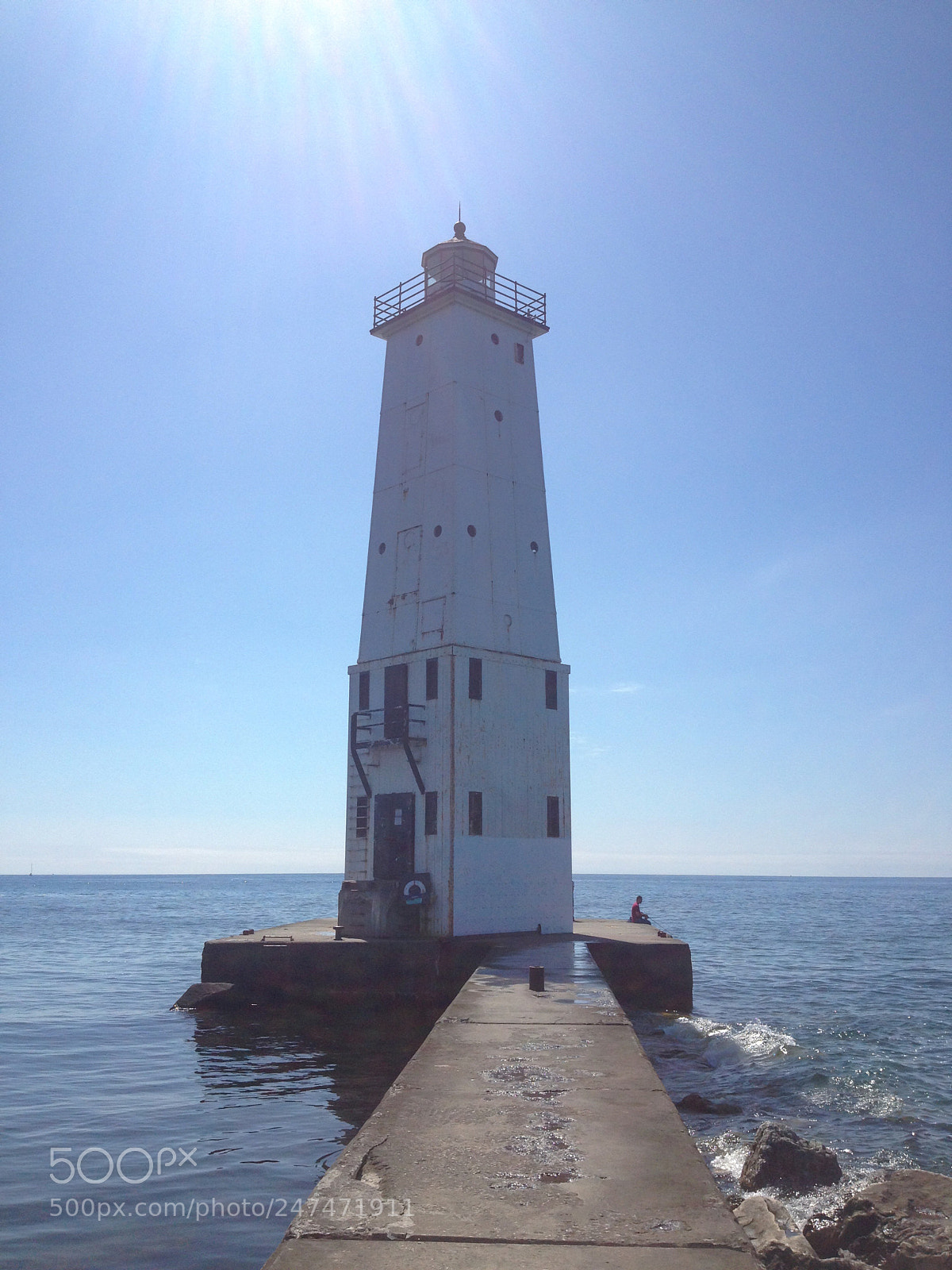 Apple iPhone 4S sample photo. Sunny day lighthouse photography