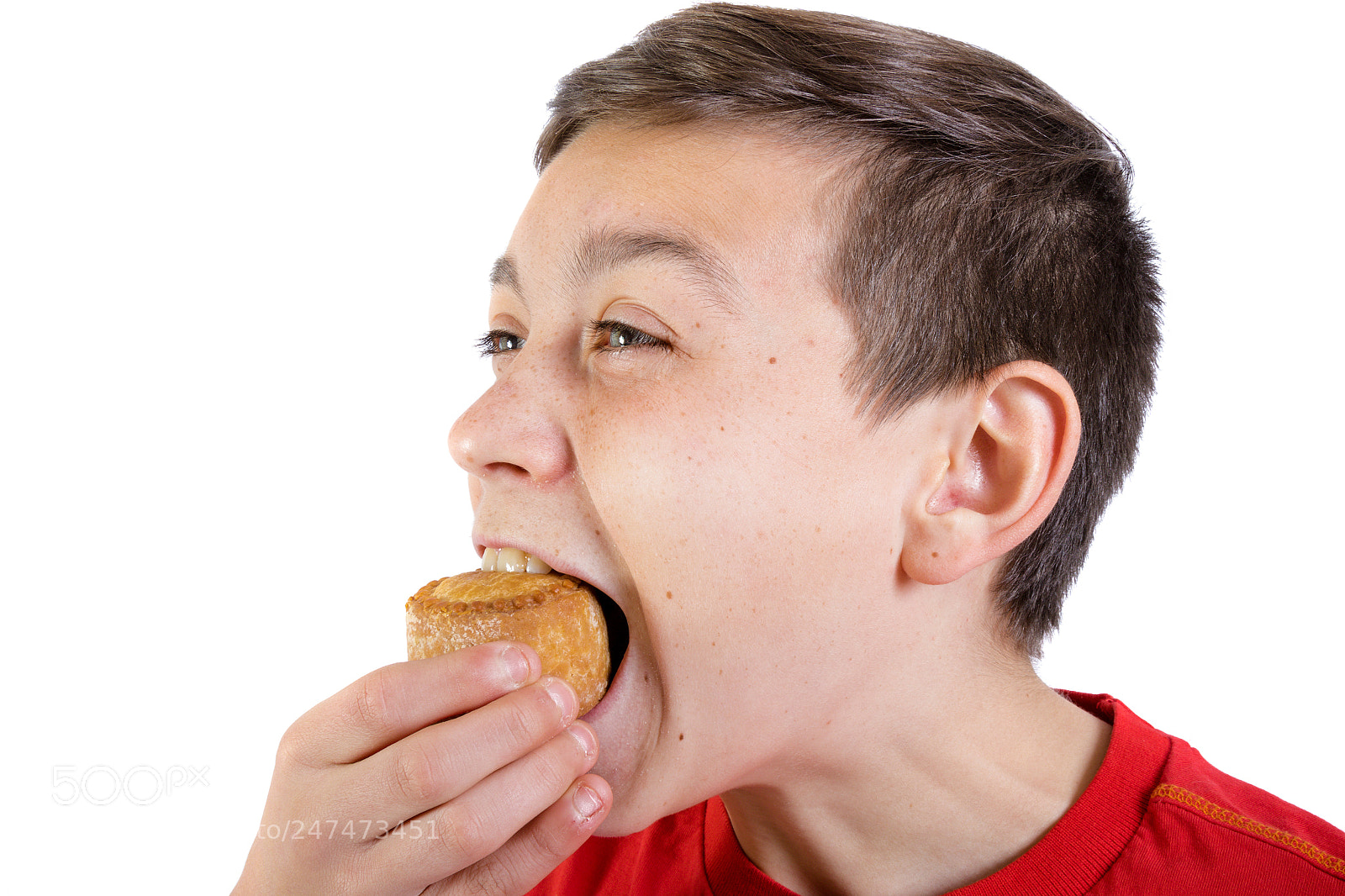 Canon EOS 7D Mark II sample photo. Om nom nom photography