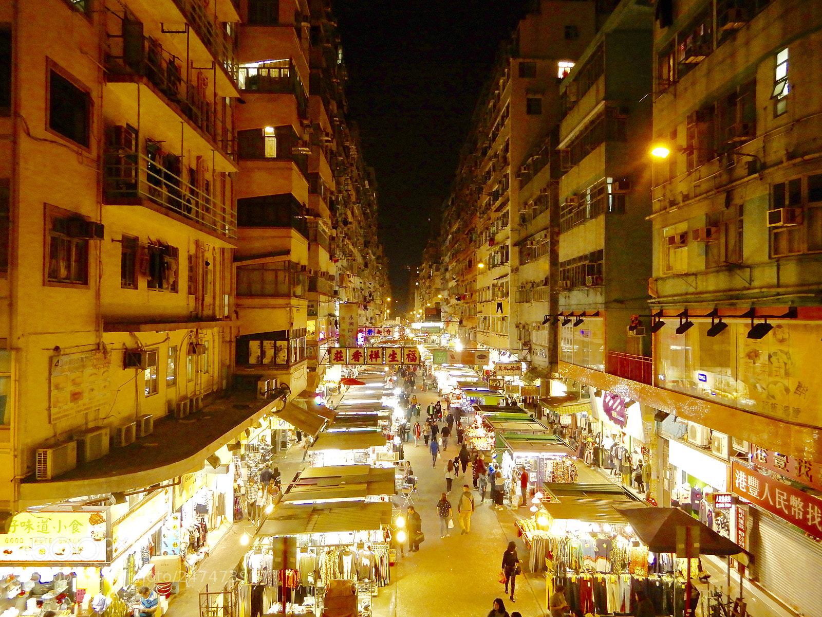Nikon Coolpix A900 sample photo. Hong kong's fa yuen photography