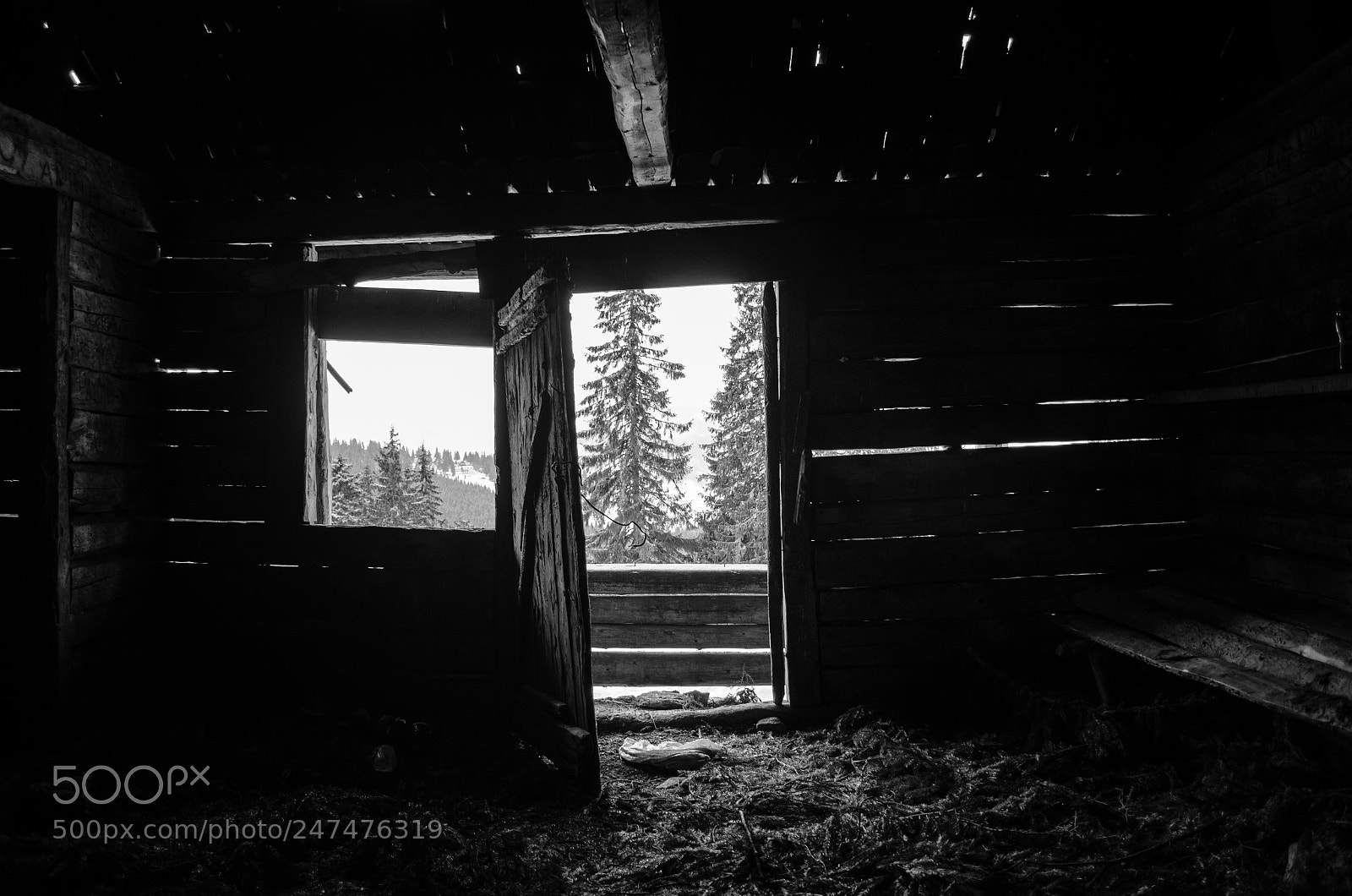 Nikon D5100 sample photo. Inside the old cottage photography