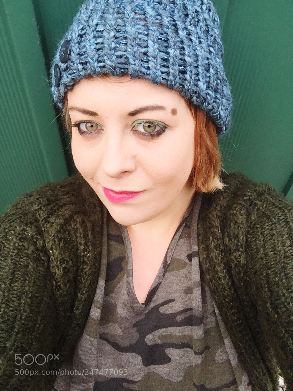 Apple iPad Air 2 sample photo. Woman wearing wooden hat photography
