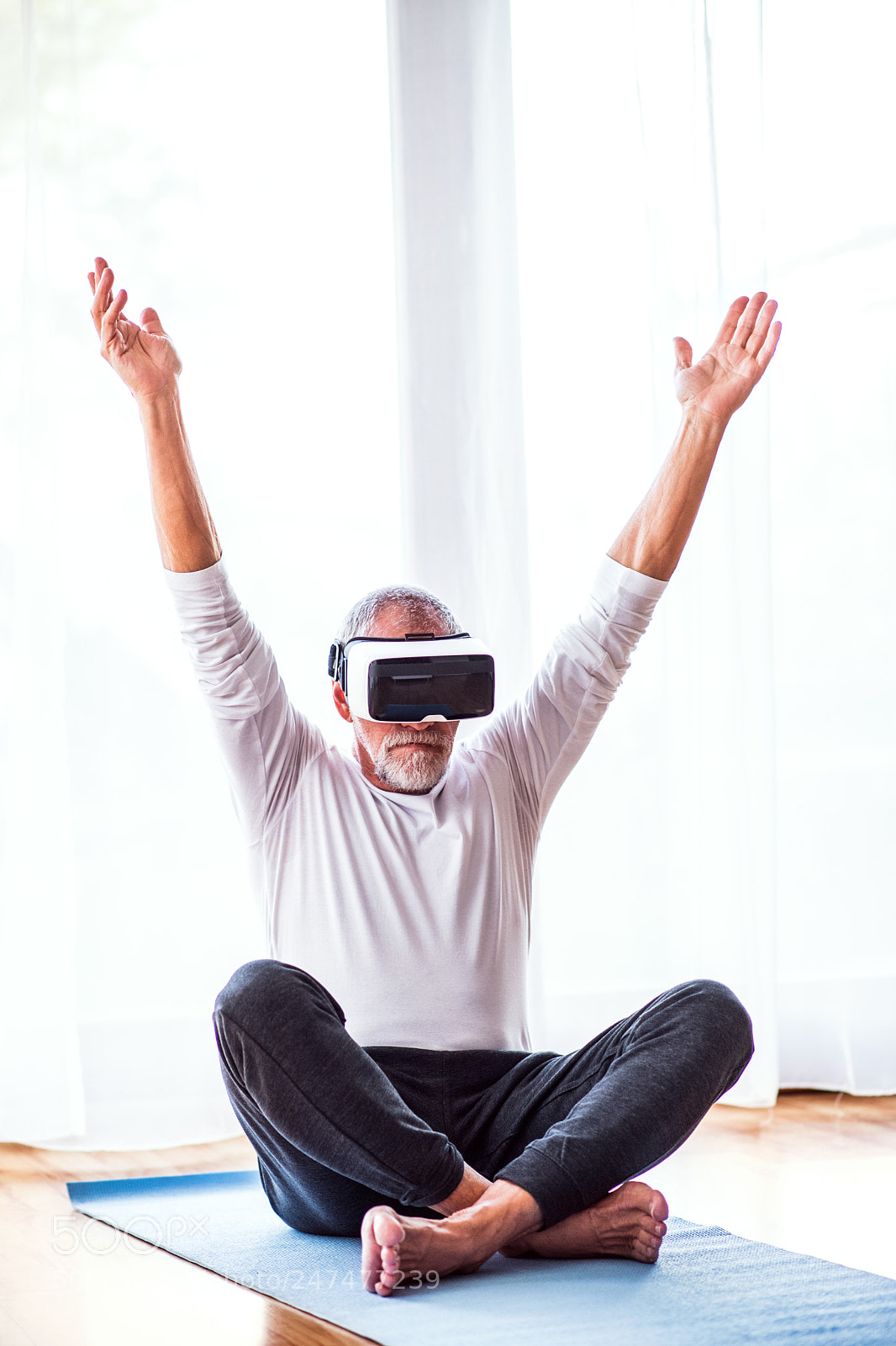Nikon D5 sample photo. Senior man with vr photography