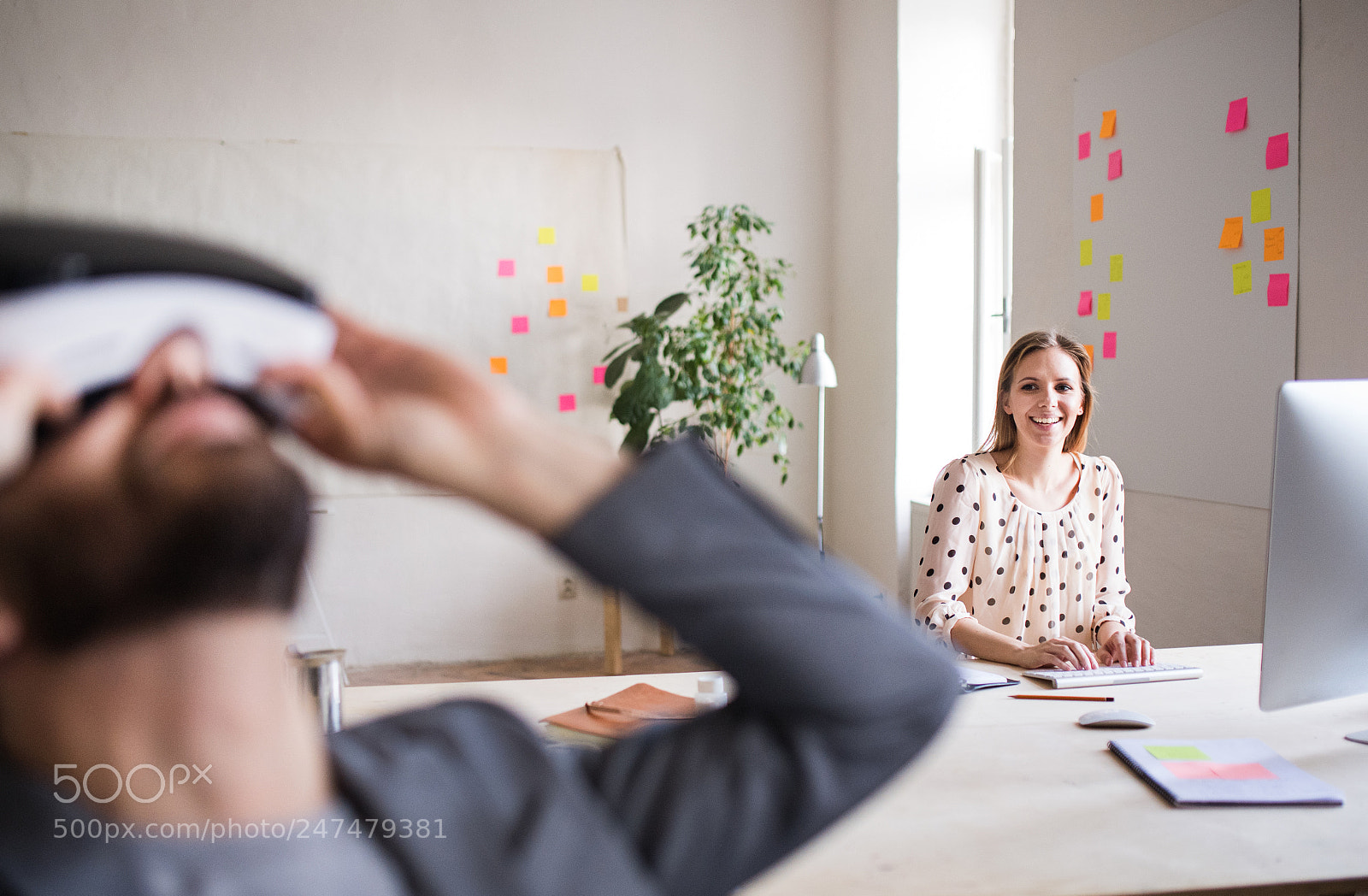 Nikon D5 sample photo. Two business people with photography