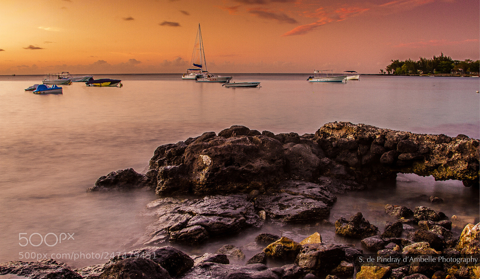 Canon EOS 7D sample photo. Sunset on pereybere beach photography