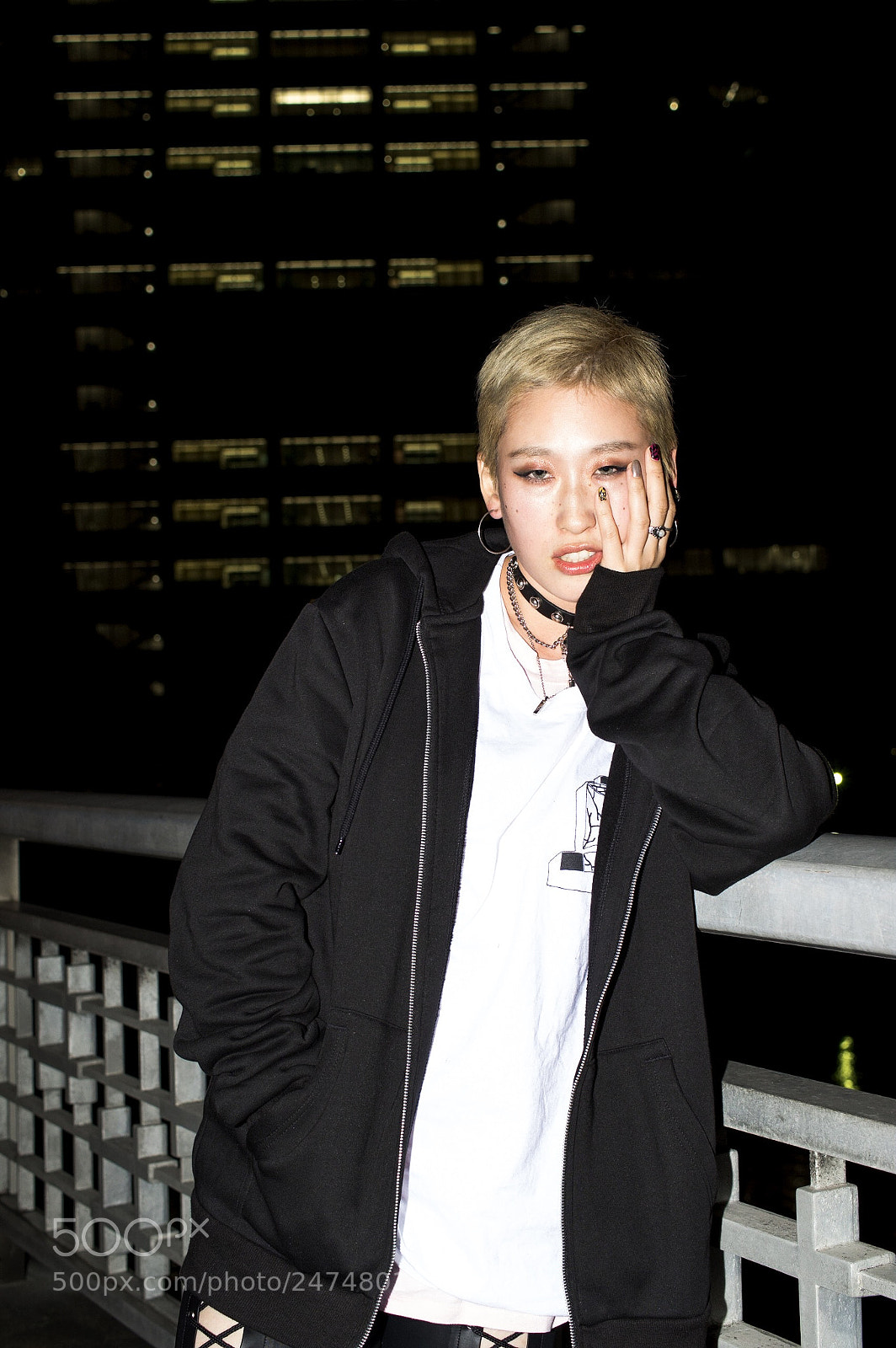 Pentax KP sample photo. Night portrait, sasaki mei photography