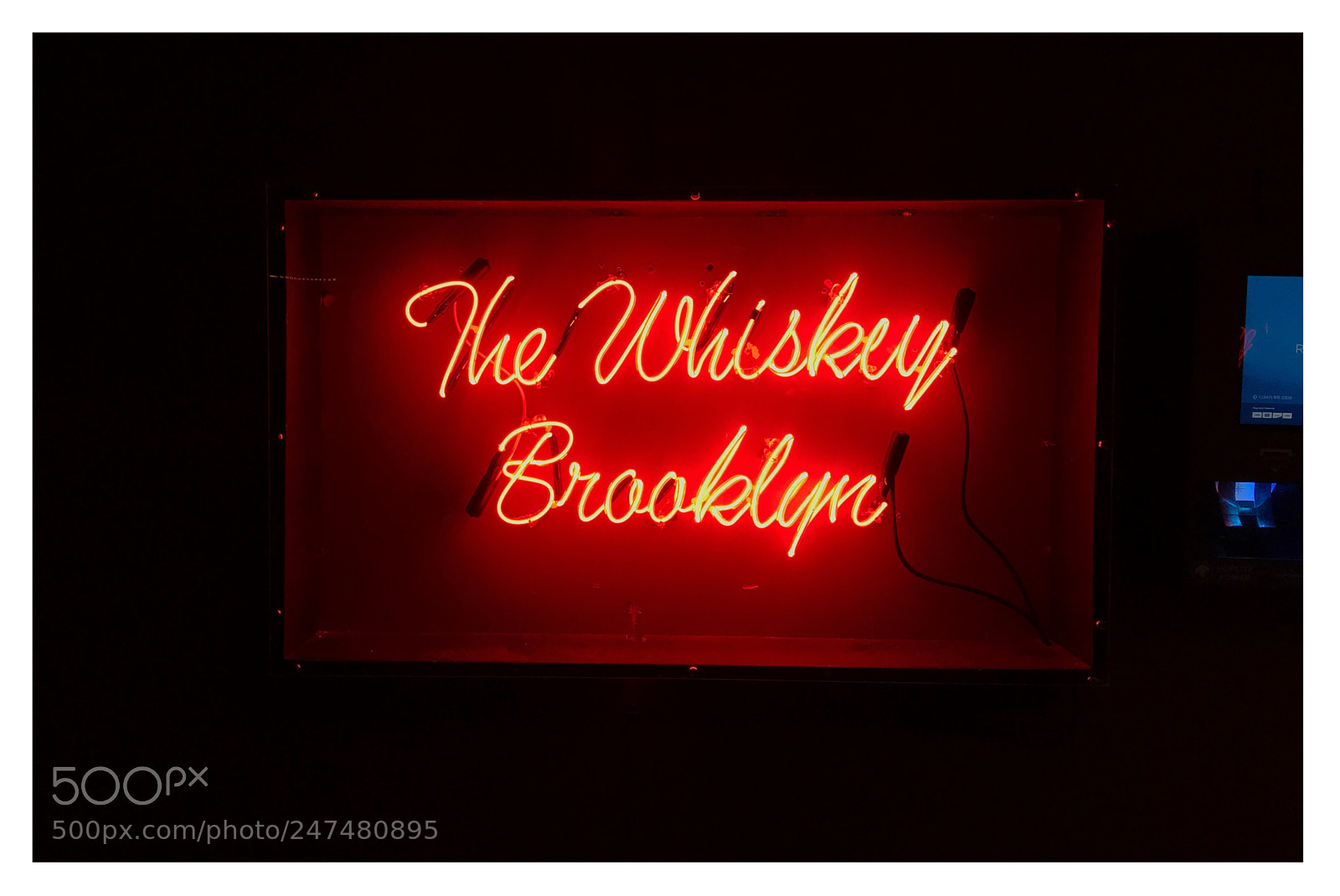 Apple iPhone 7 sample photo. Nightlife - whiskey bar photography