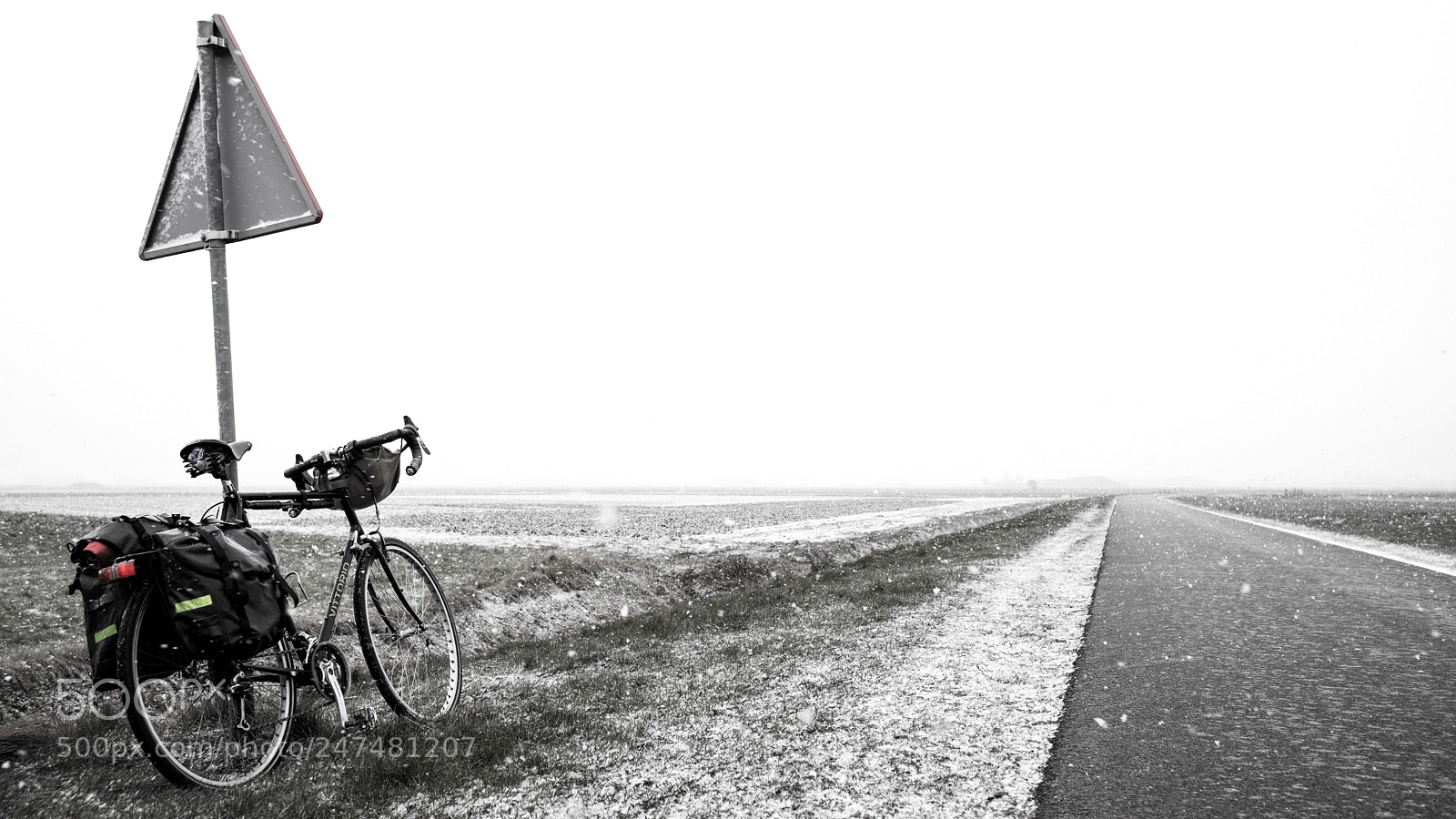 Leica M (Typ 240) sample photo. Landscape with bike. photography