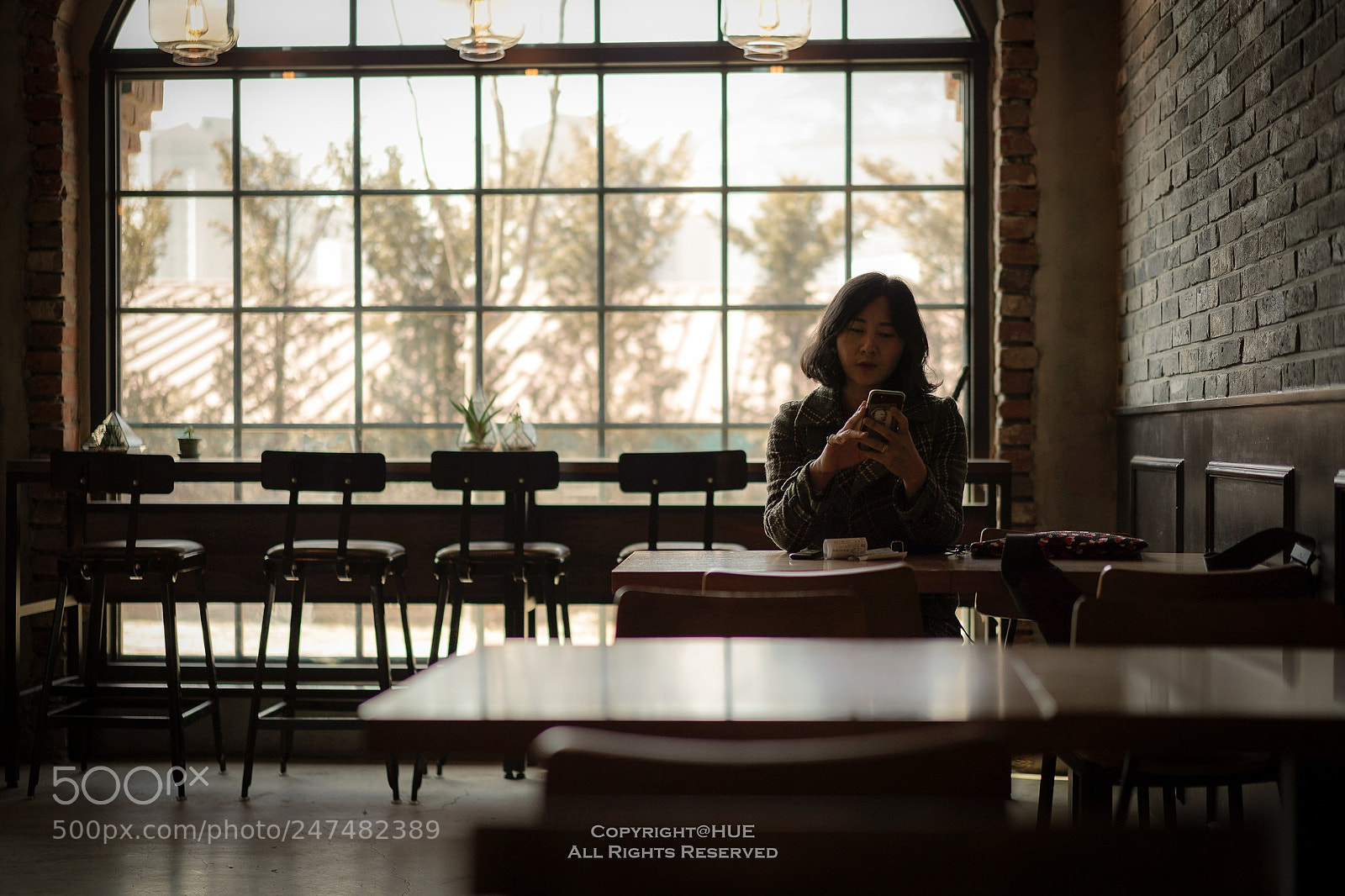Sony a9 sample photo. In the cafe photography