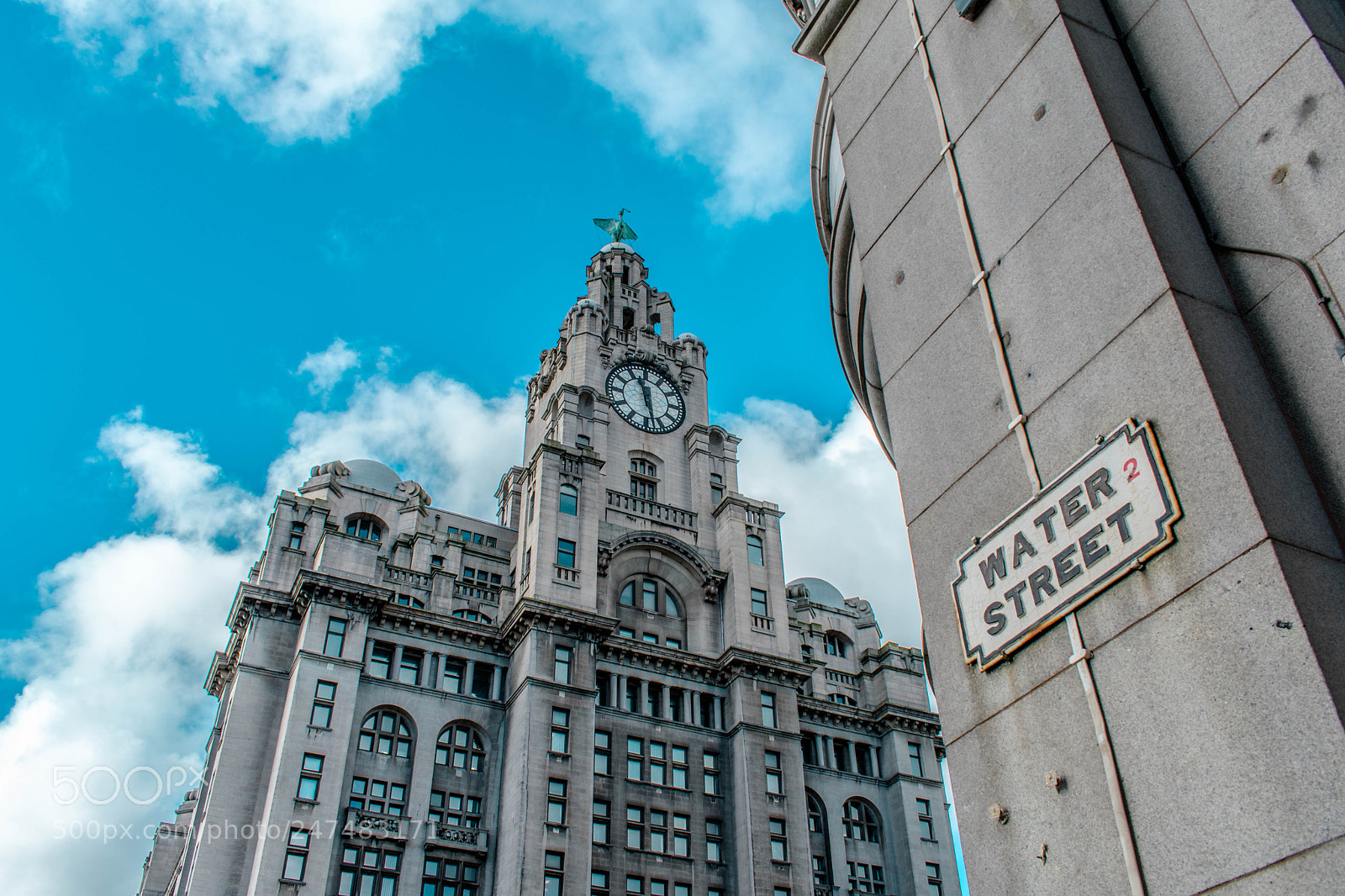 Nikon D3400 sample photo. Royal liver building photography