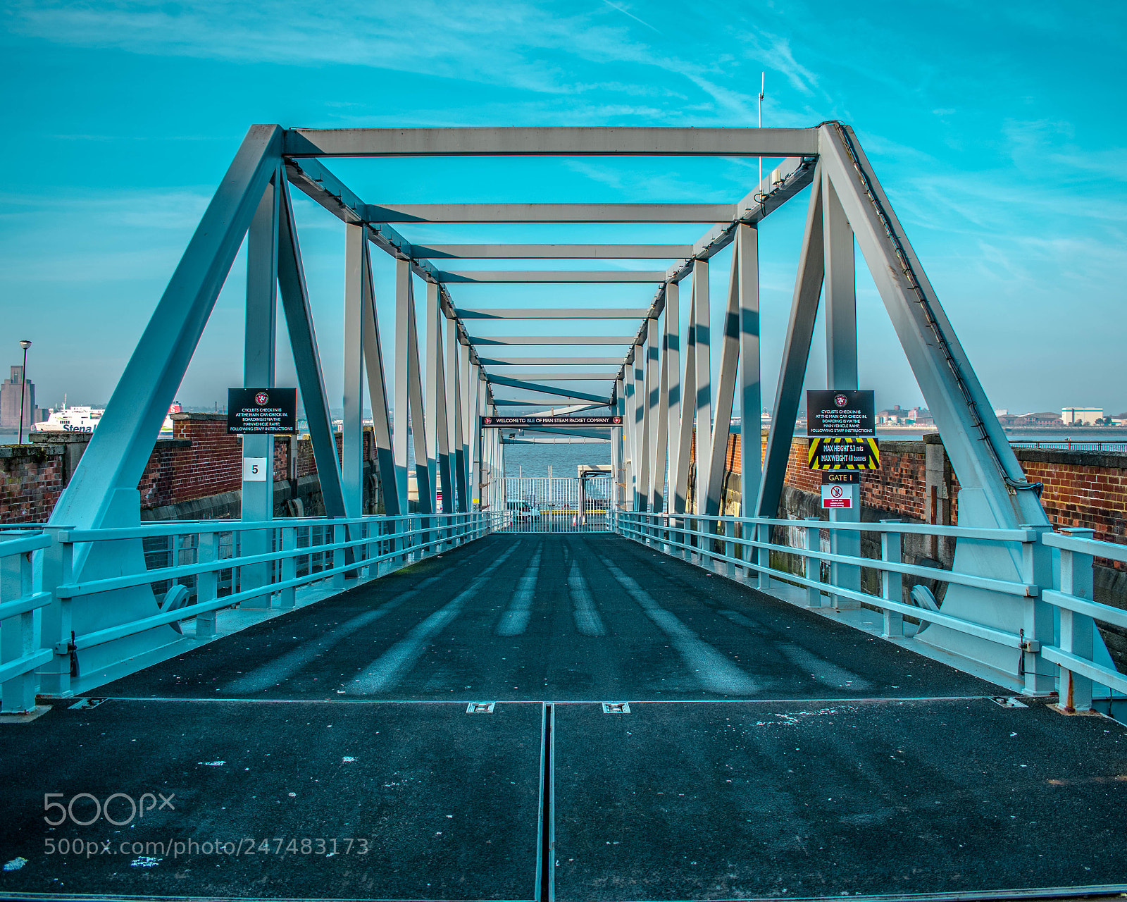 Nikon D3400 sample photo. Bridge photography