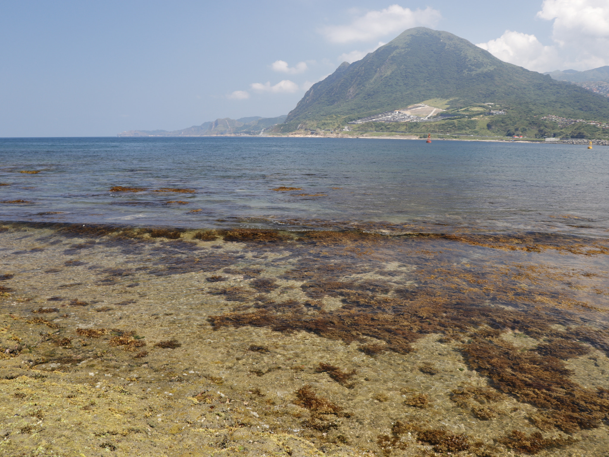 Canon EOS 77D (EOS 9000D / EOS 770D) sample photo. 象鼻岩海岸 photography