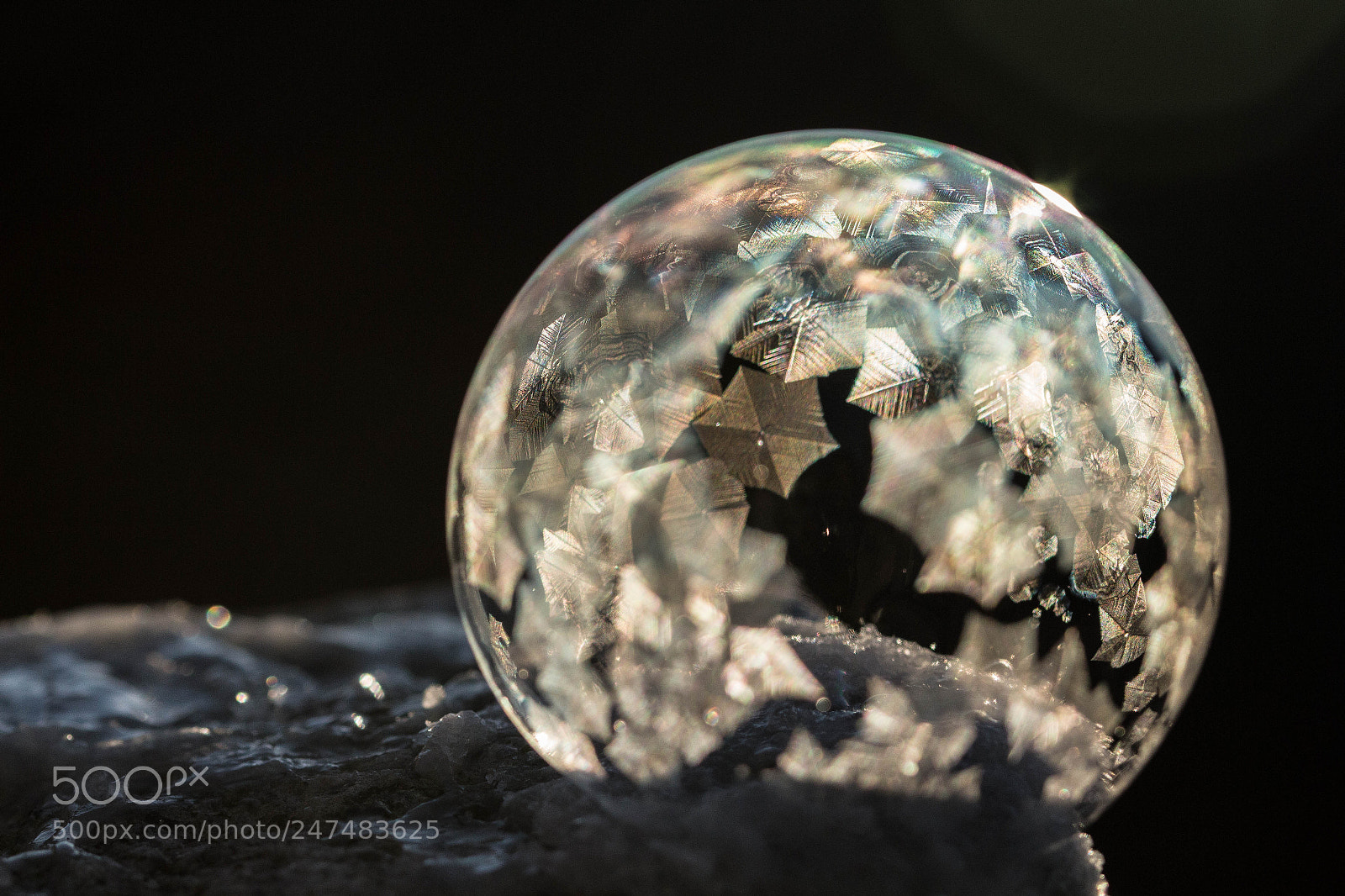 Canon EOS 700D (EOS Rebel T5i / EOS Kiss X7i) sample photo. Frozen bubble photography