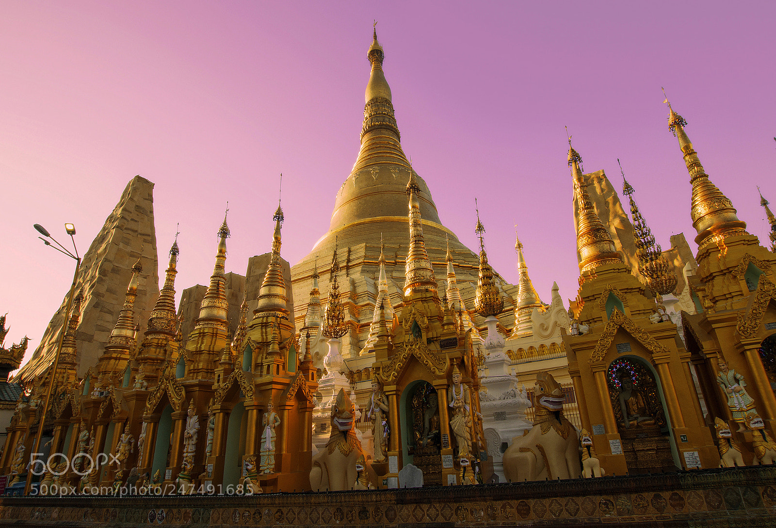 Canon EOS 70D sample photo. The gold of shwedagon photography